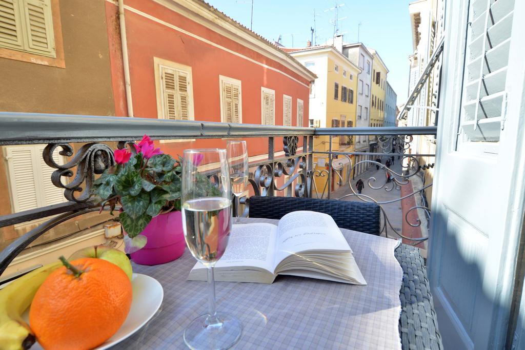 Studio with Balcony,206669635:JPEG