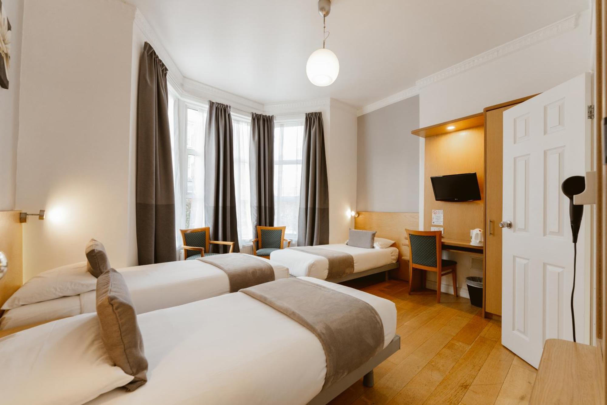 Dreibettzimmer