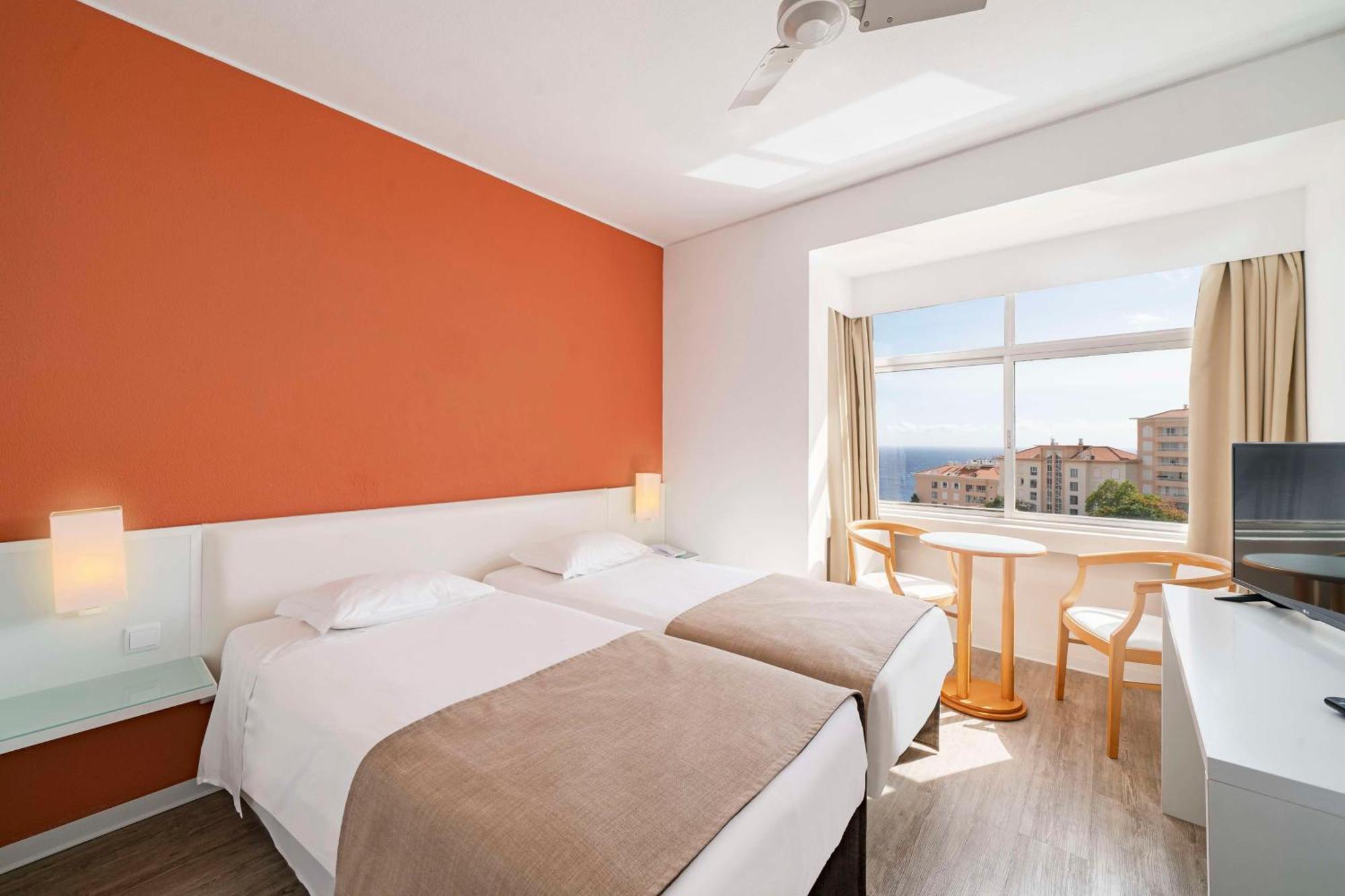 Doppelzimmer mit Balkon