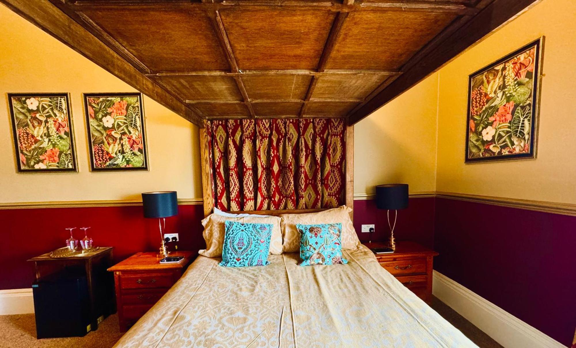 Deluxe Zimmer mit Kingsize-Bett