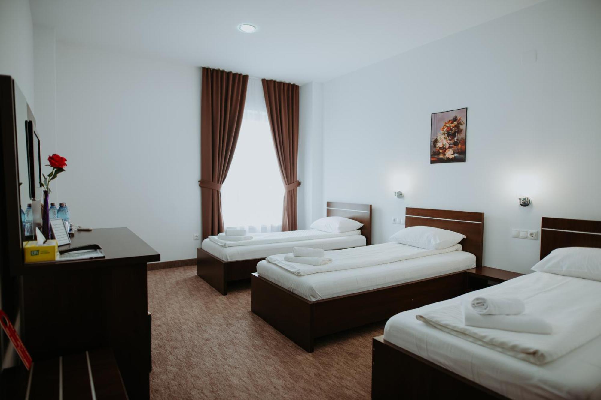 Triple Room,1541921878:JPEG