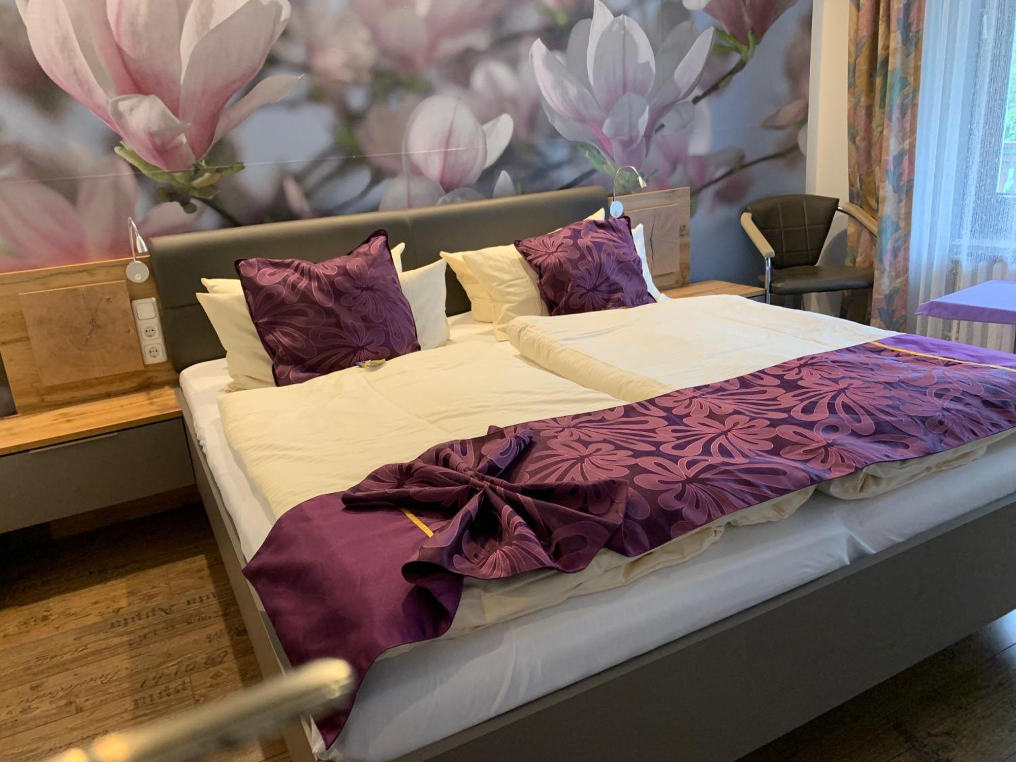 Doppelzimmer mit Gartenblick