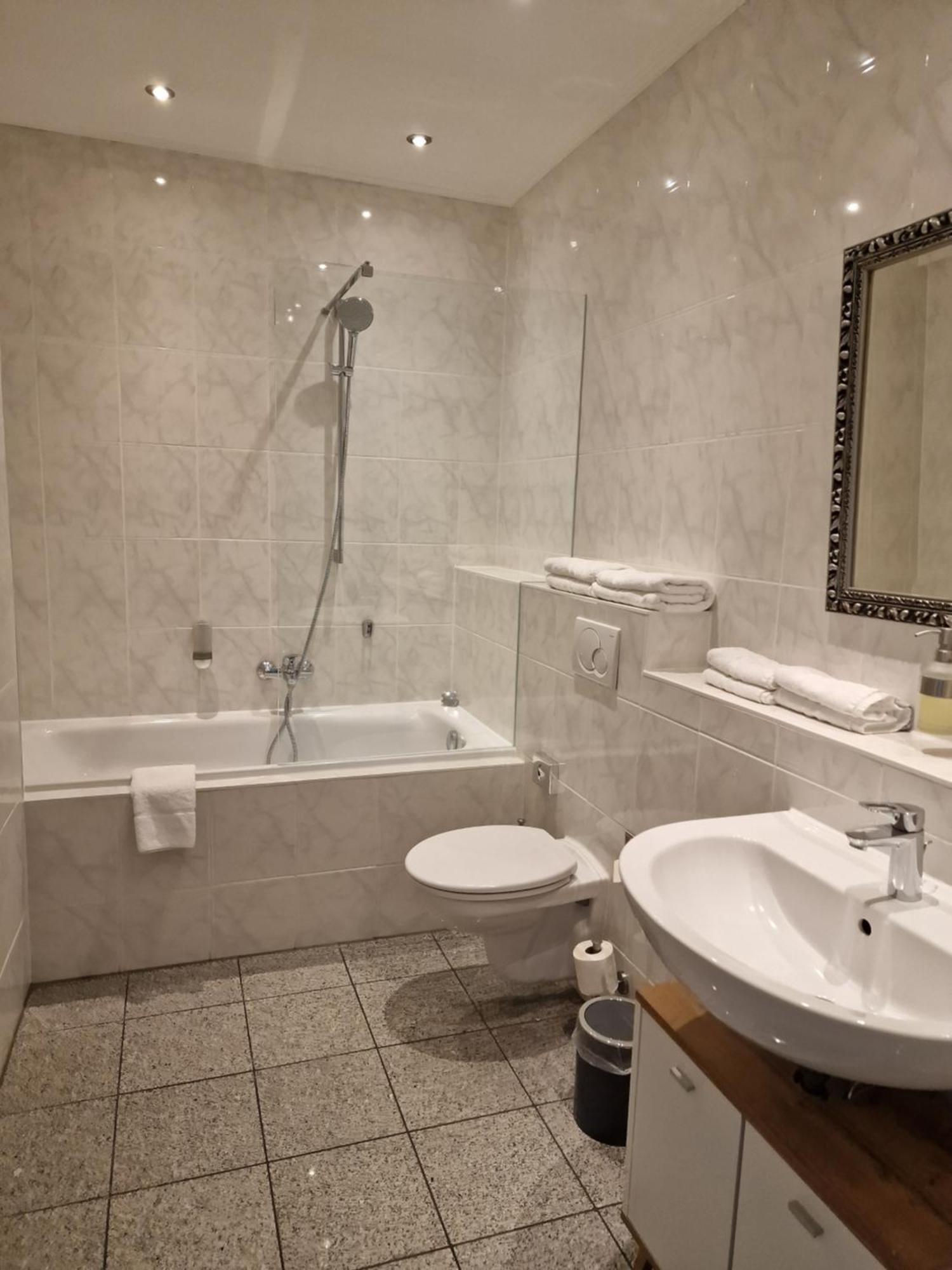 Standard Einzelzimmer mit Dusche