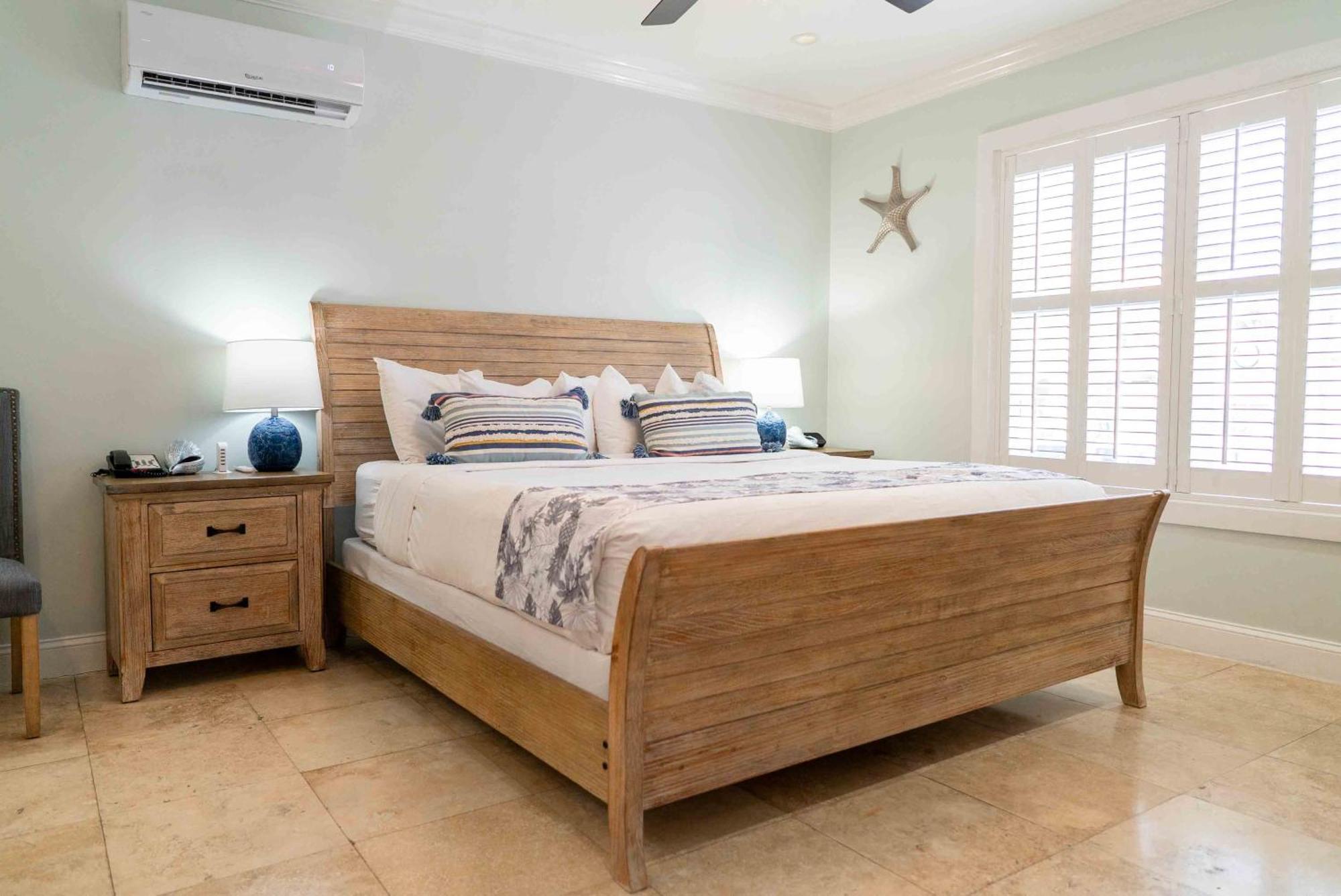 King Room,1552188178:JPEG
