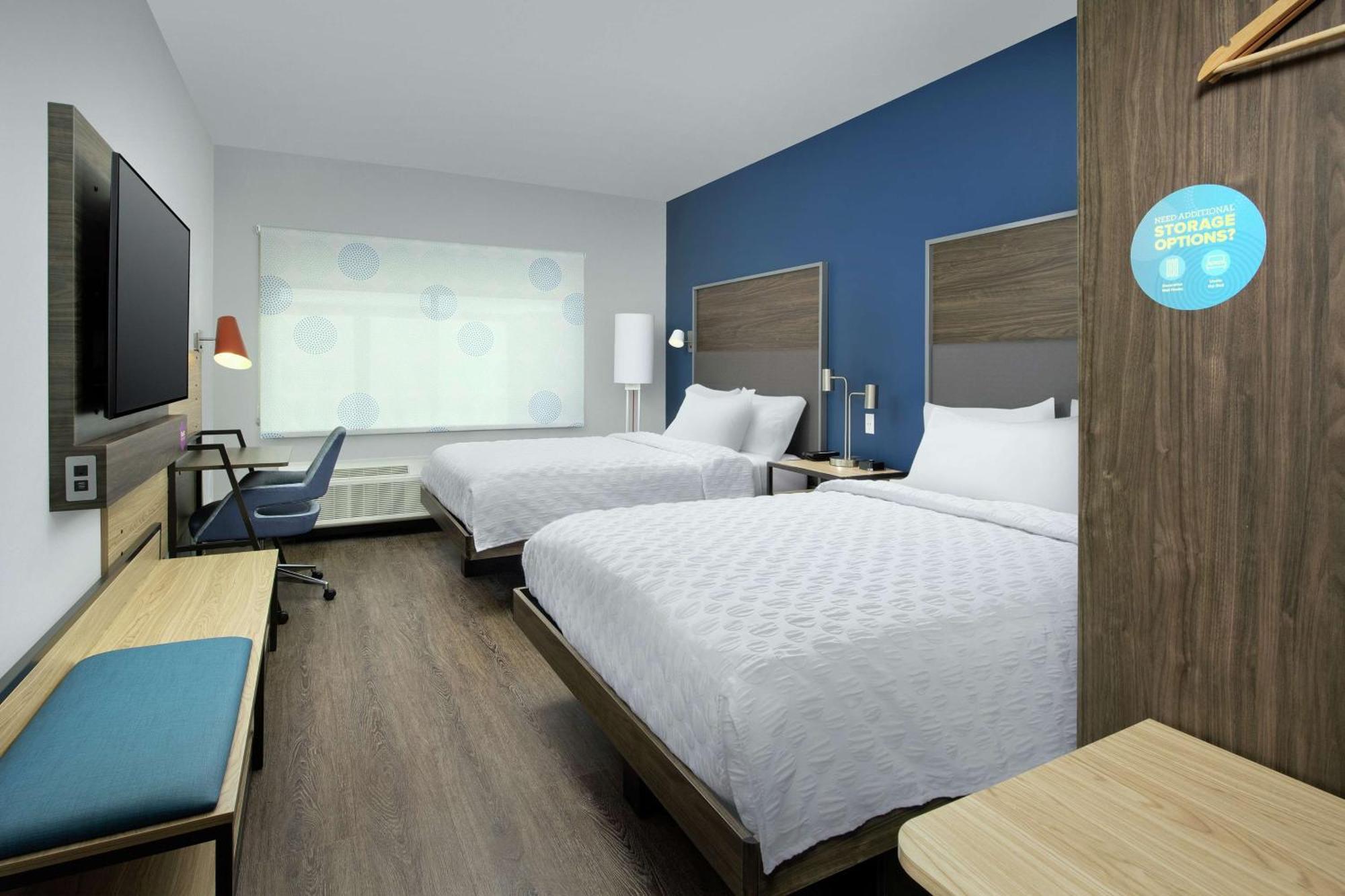 Queen Room Two Queen Beds