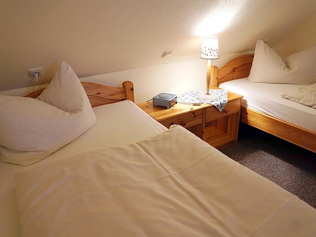 Twin Room with Shower,1765825633:JPEG