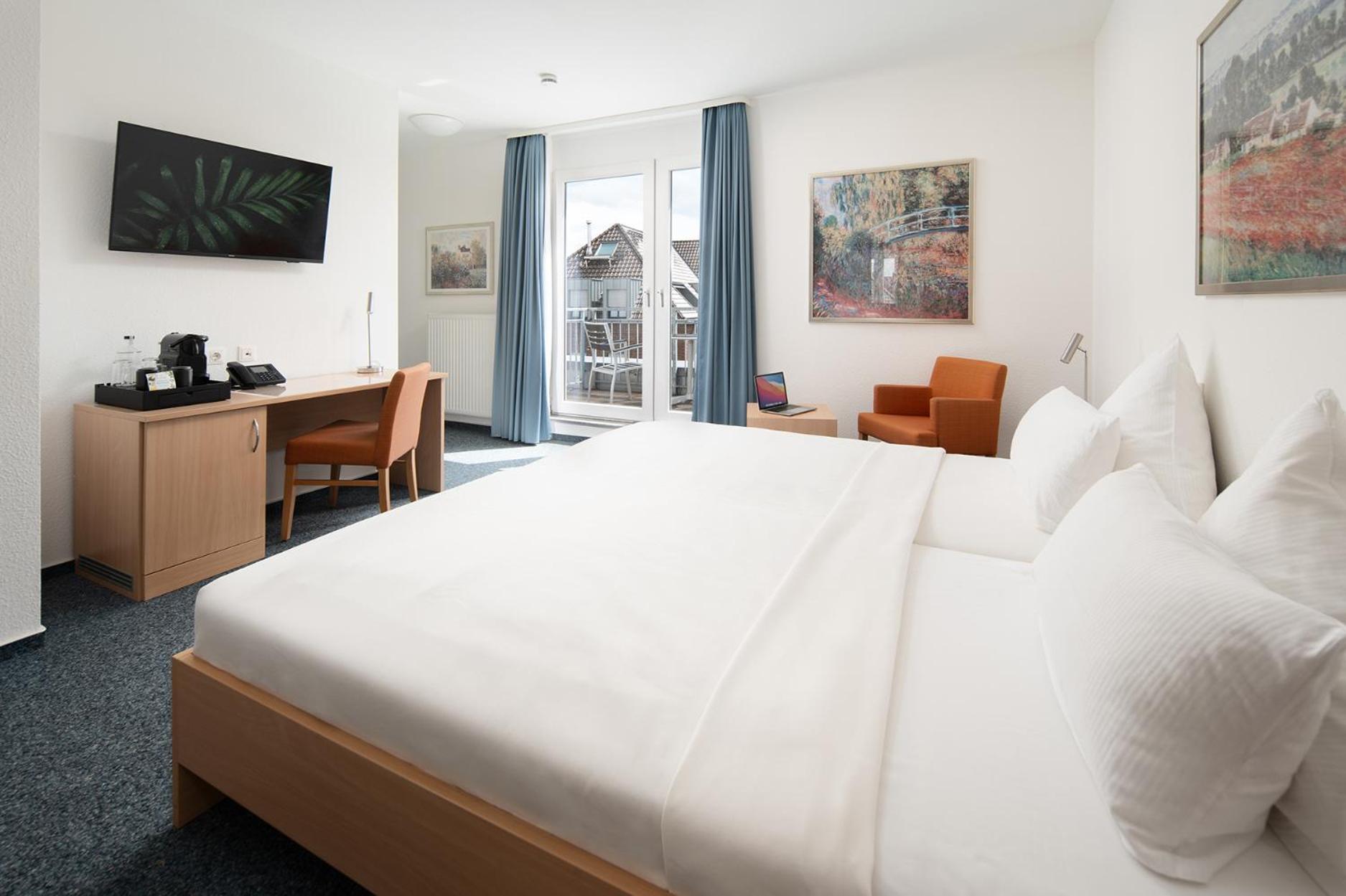 Double Room Balcony,1090146930:JPEG