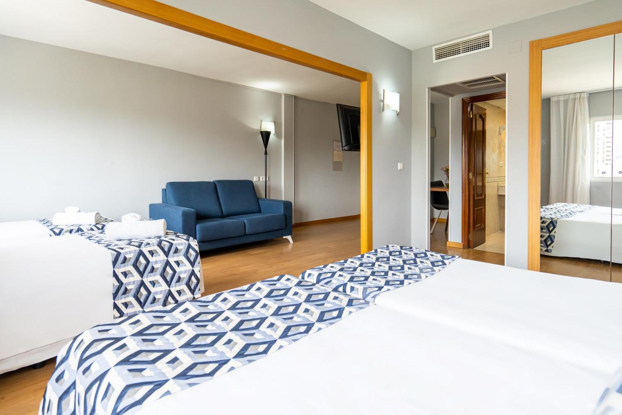 Triple Room