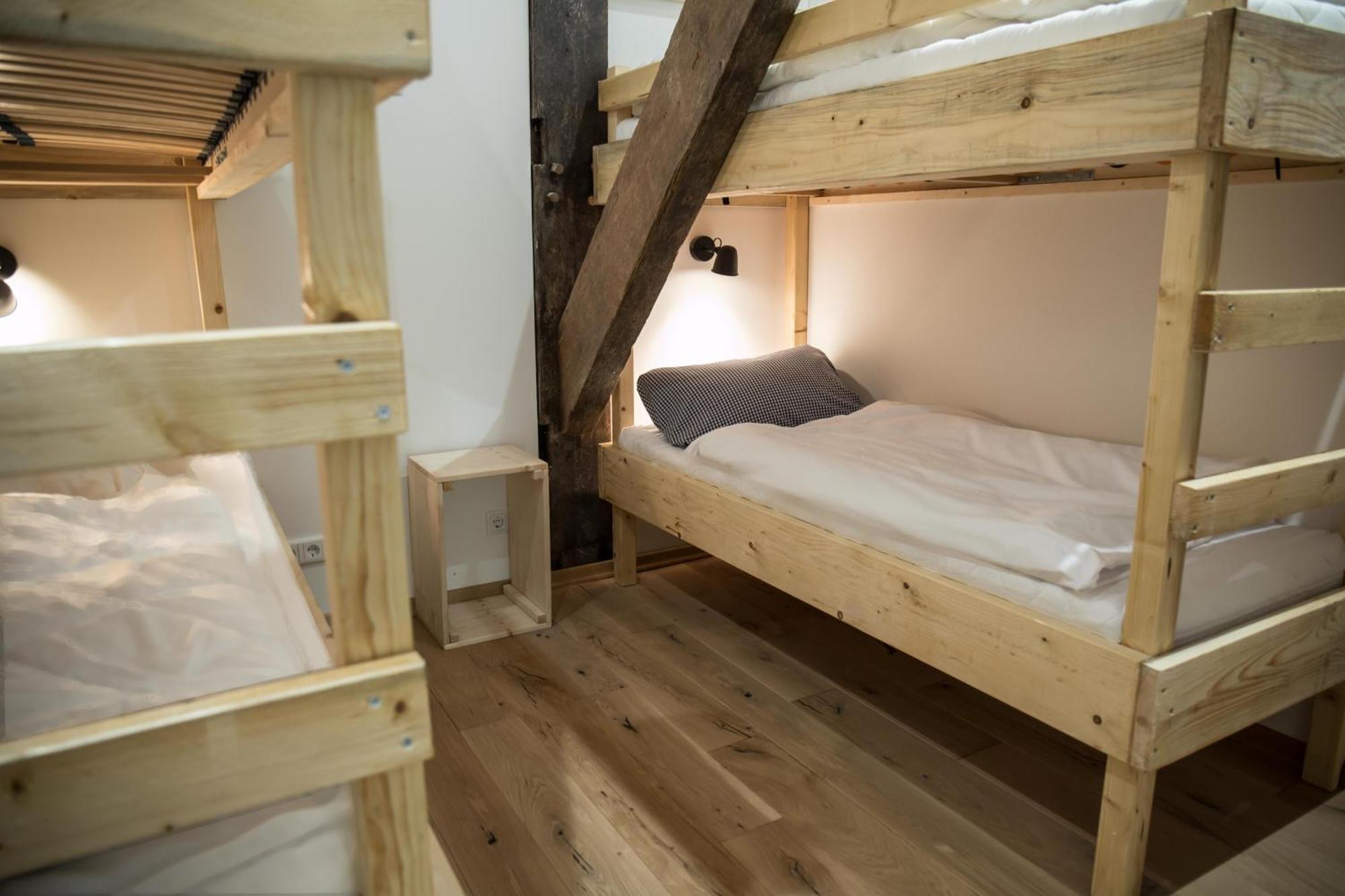 Bed 4-Bed Dormitory Room,1615681473:JPEG