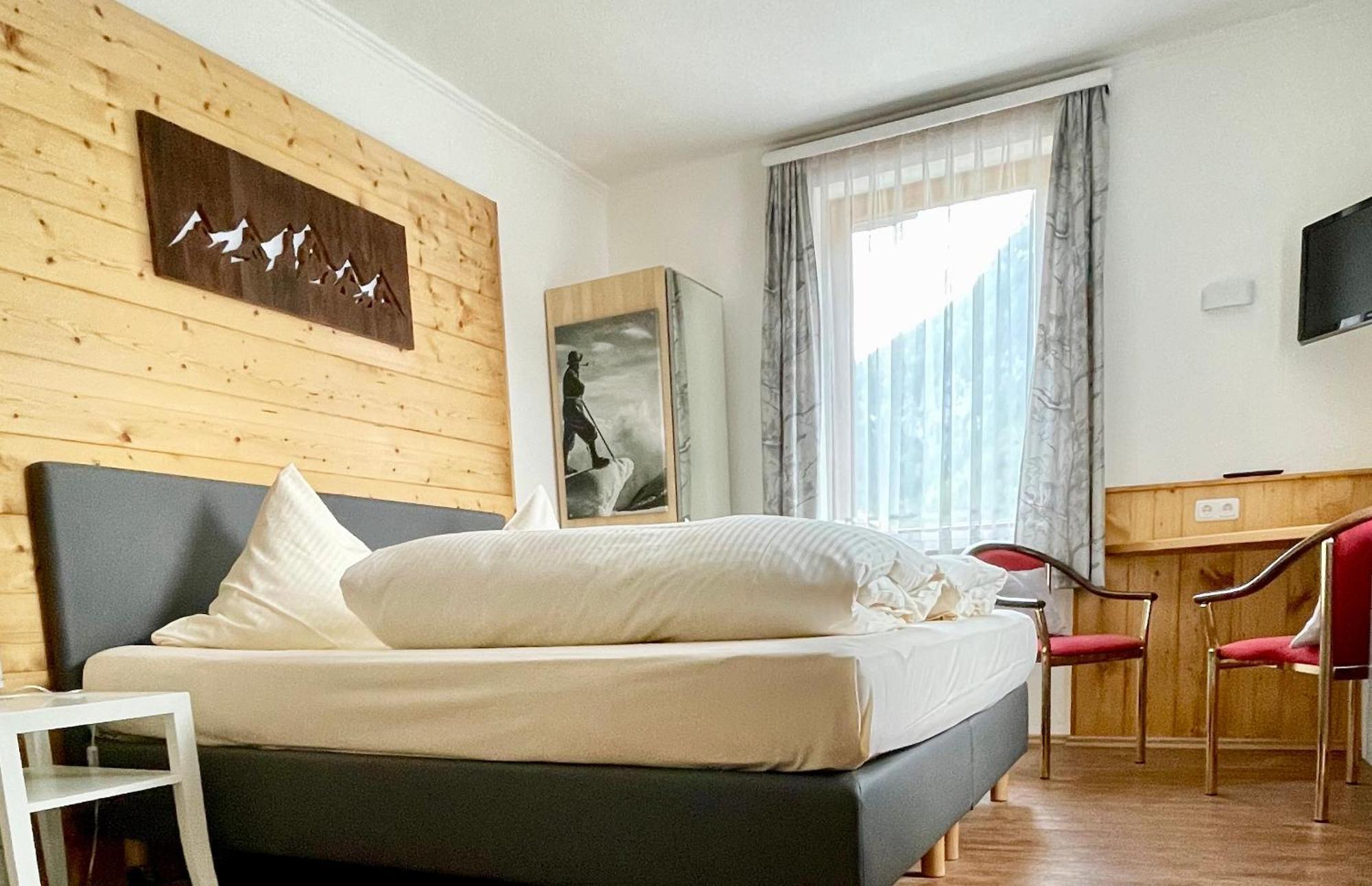 Double Room,1583666945:JPEG