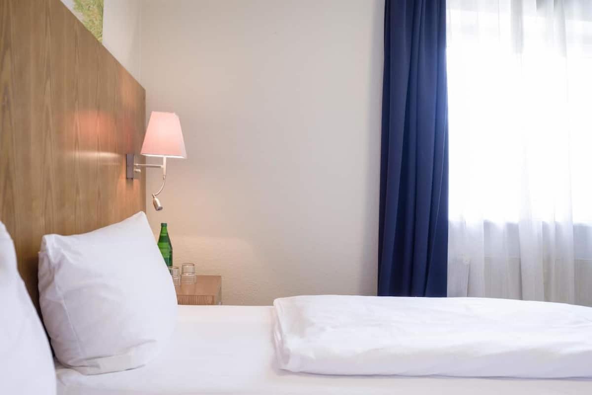 Comfort King Room