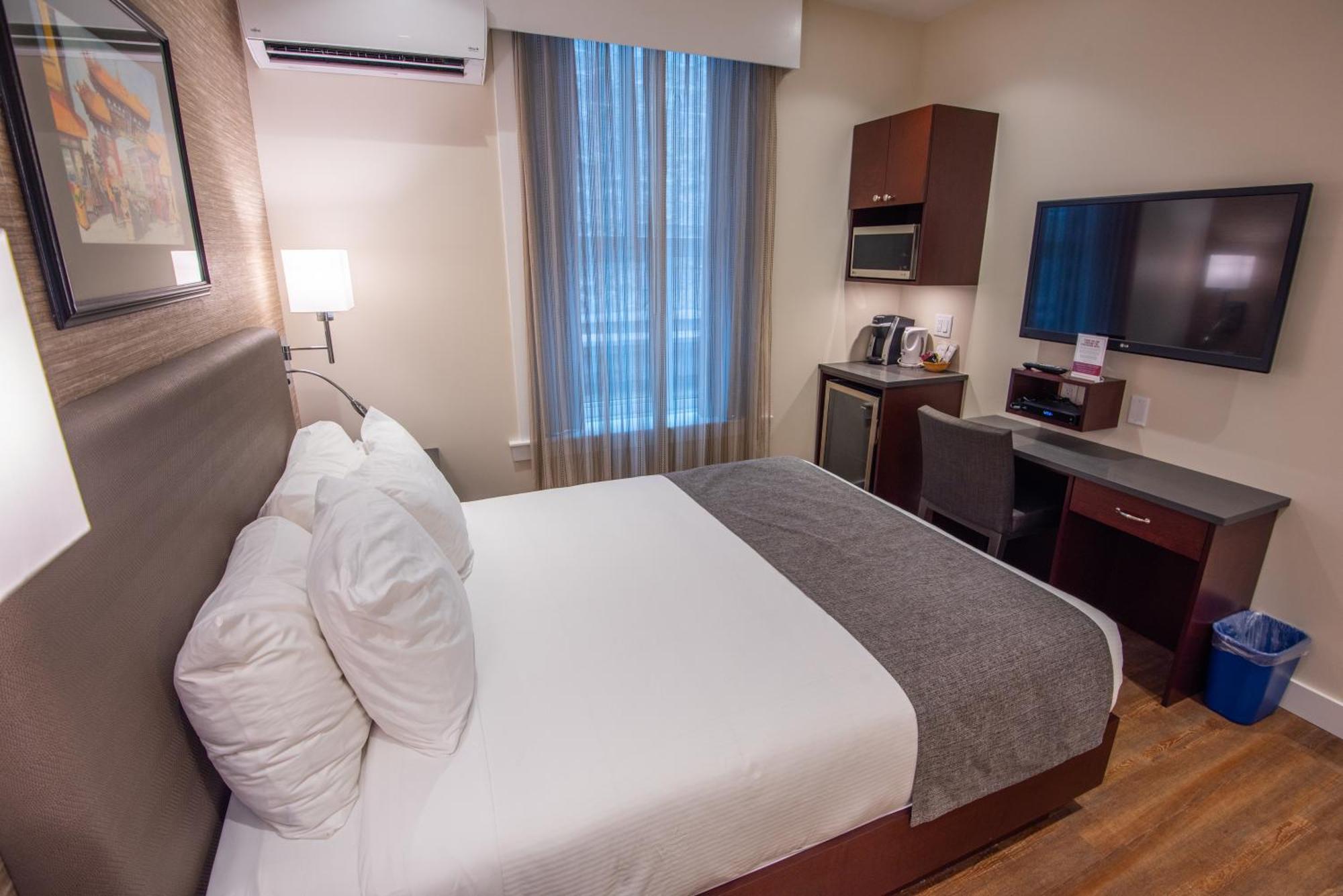 Zimmer mit Queensize-Bett - neu renoviert