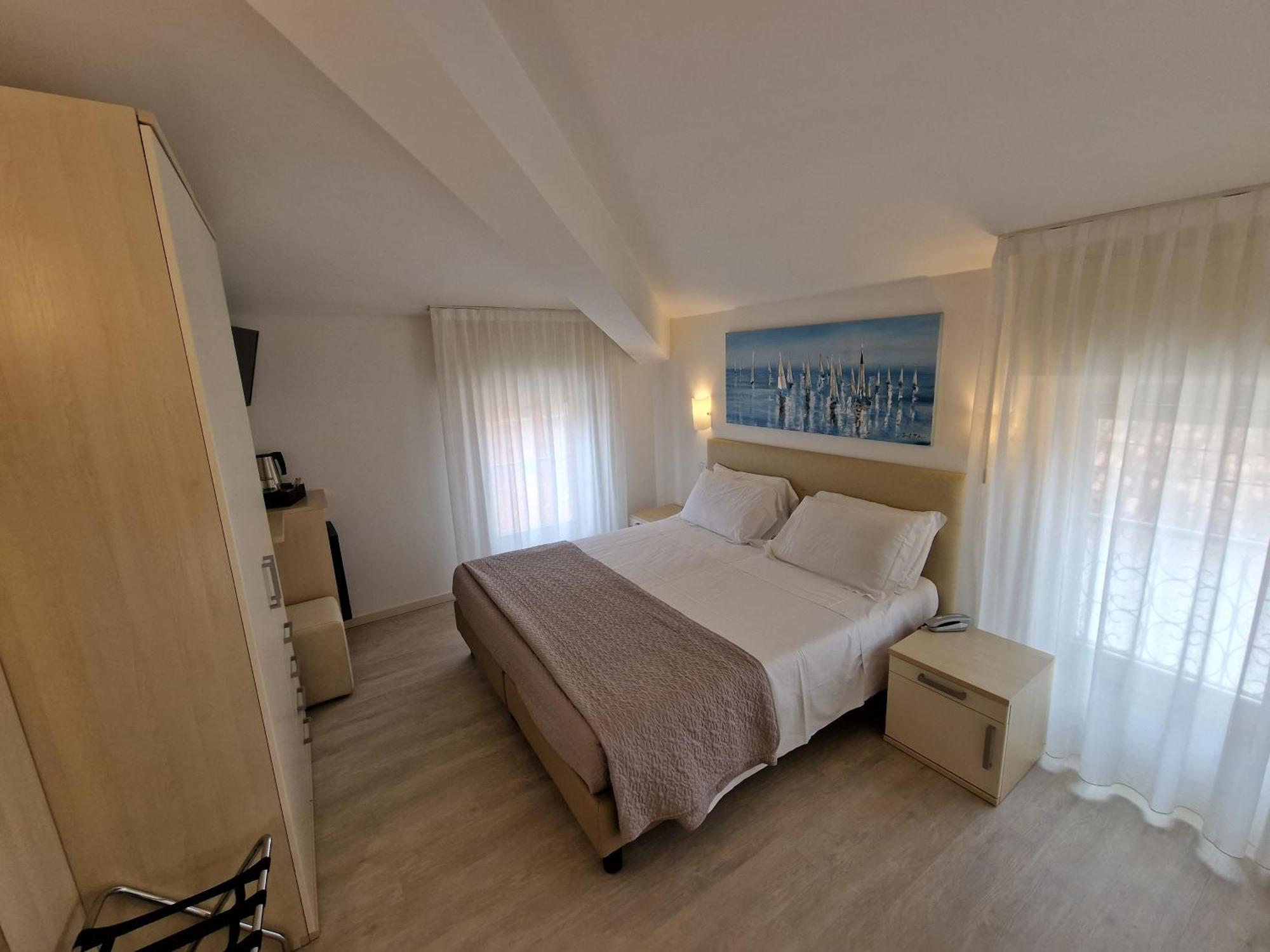 Comfort Double or Twin Room