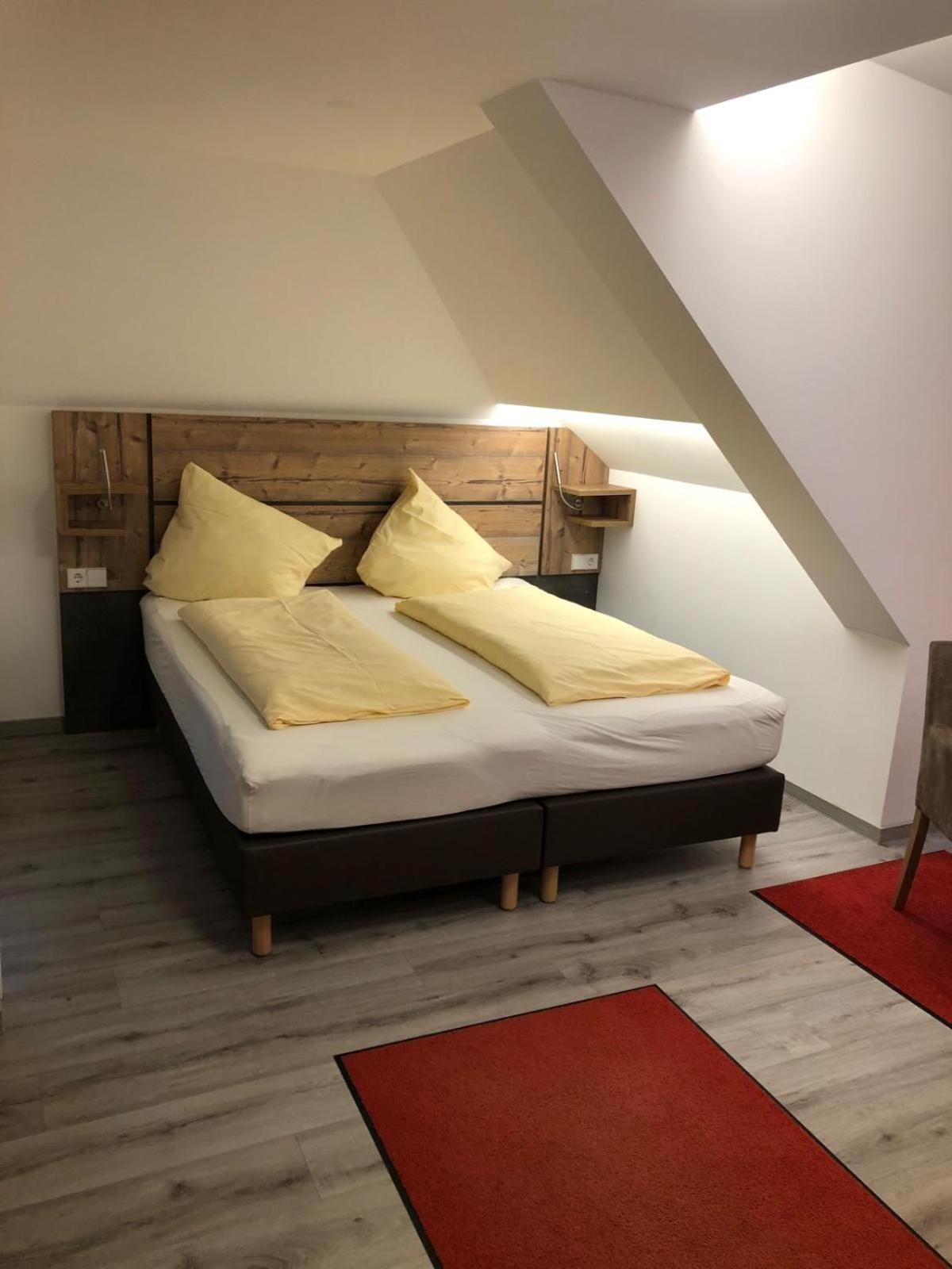 Double Room,1595386304:JPEG