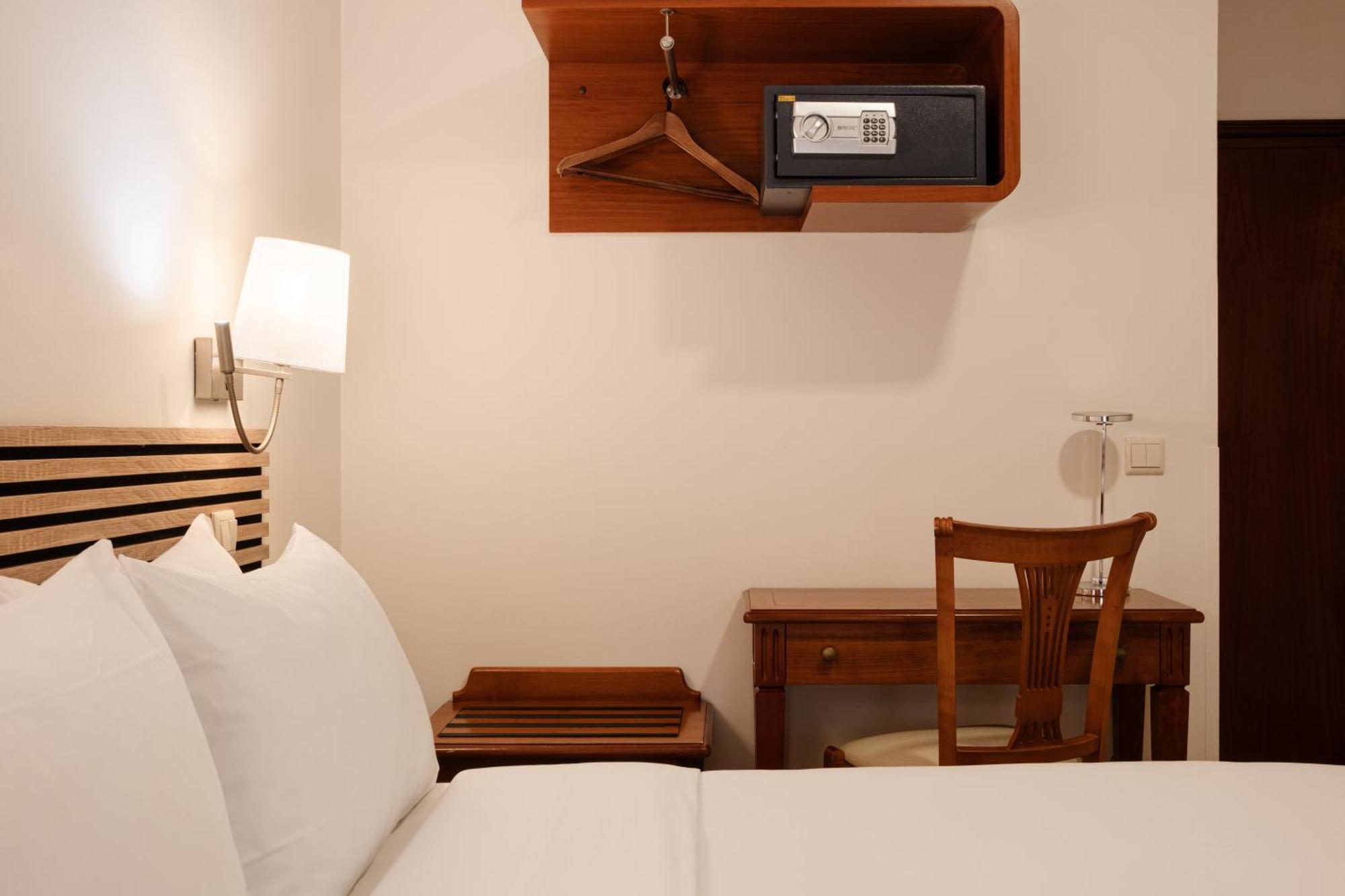 Small Double Room