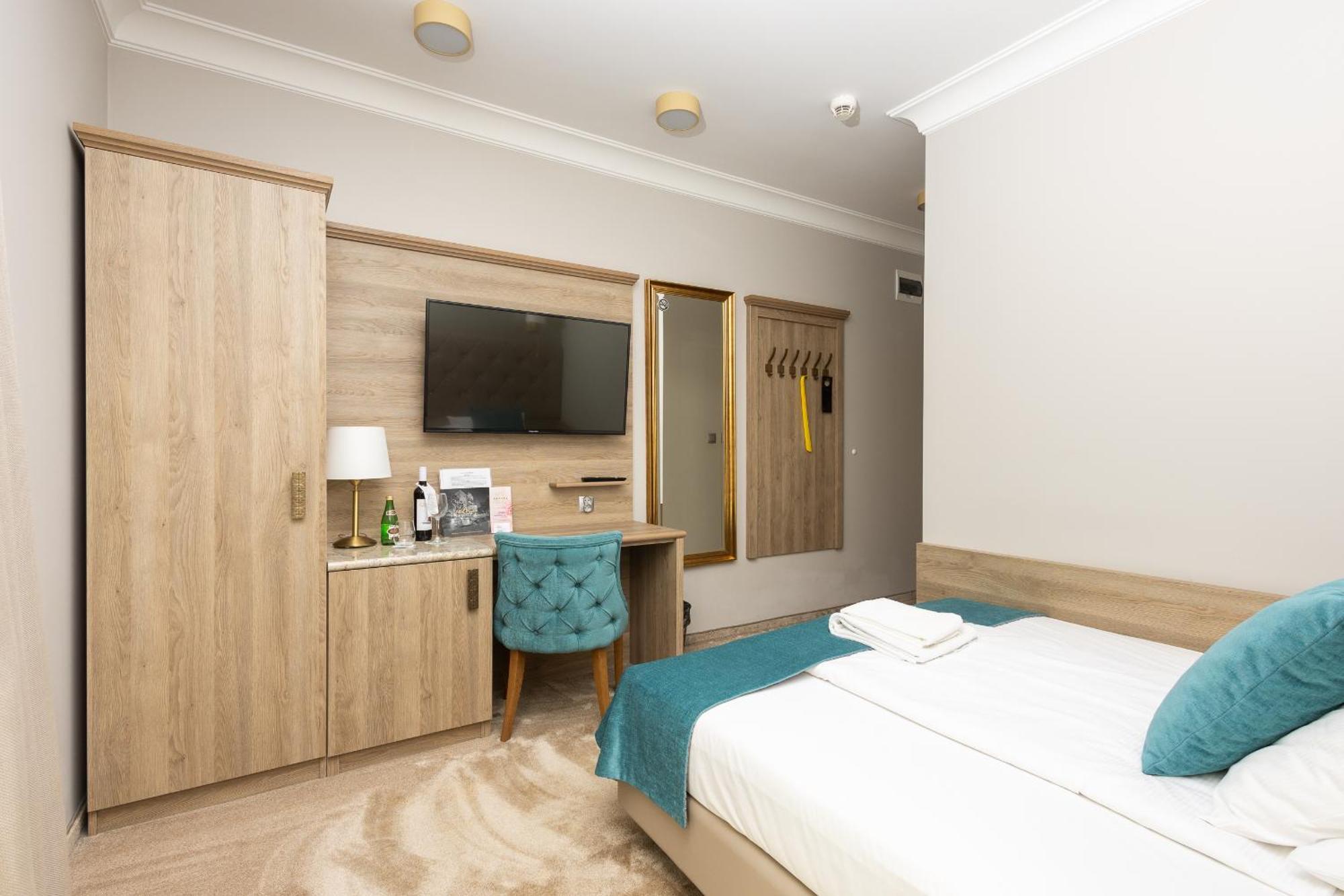 Deluxe Single Room Balcony,1606559828:JPEG