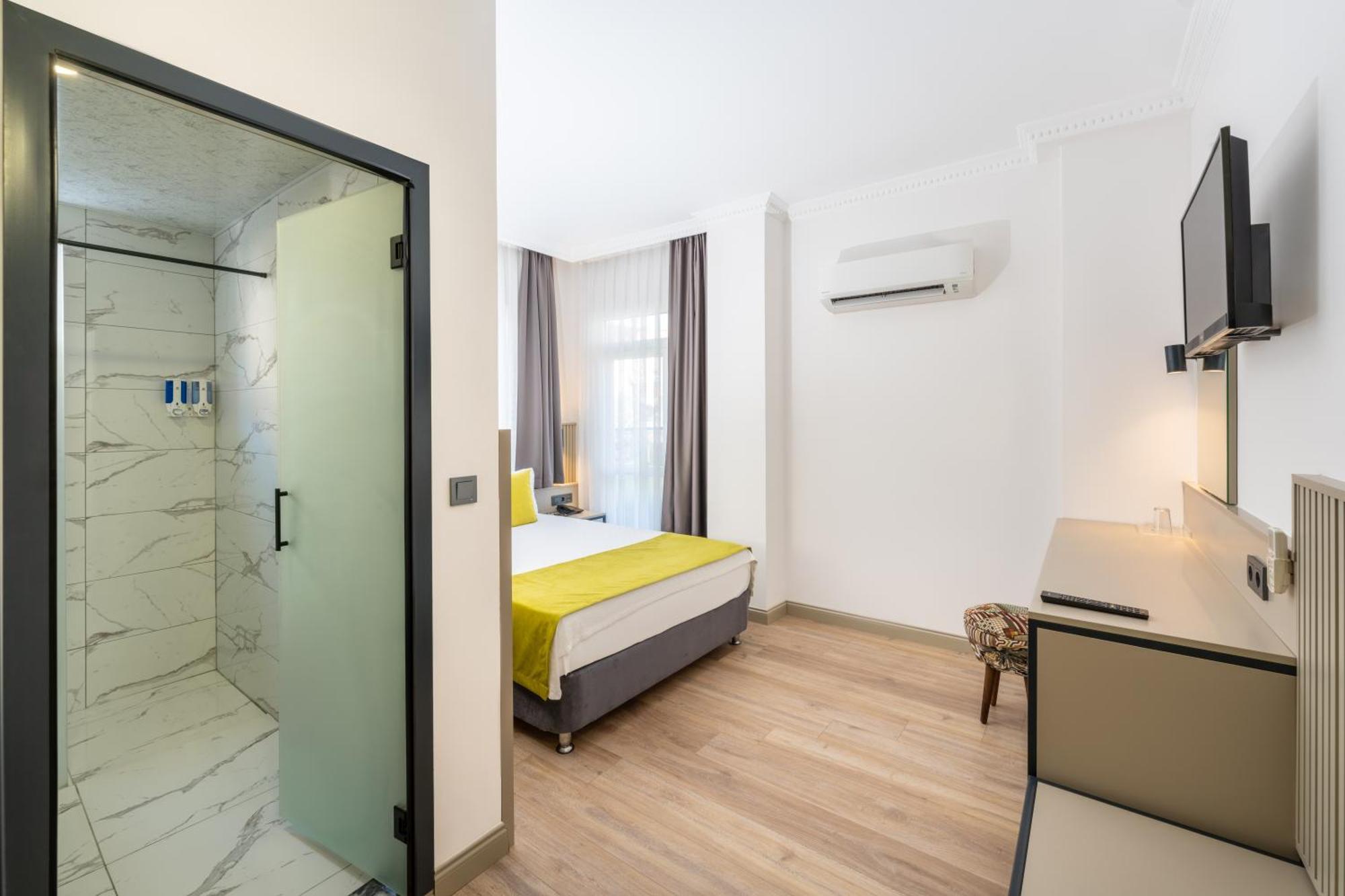Double Room,1607667347:JPEG