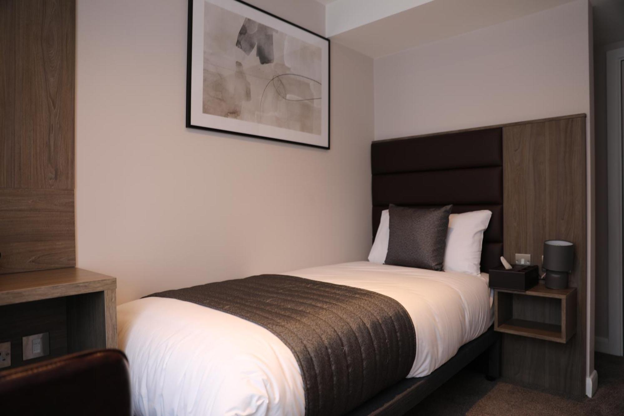 Single Room,1616874487:JPEG