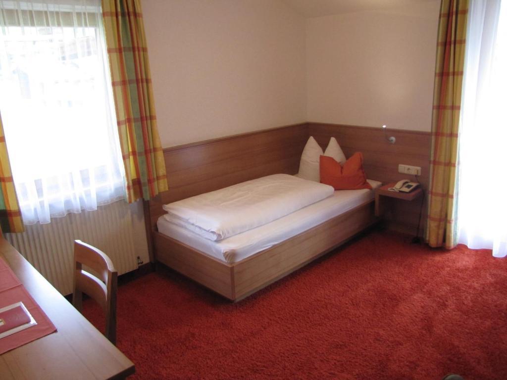 Single Room Balcony,1130530143:JPEG