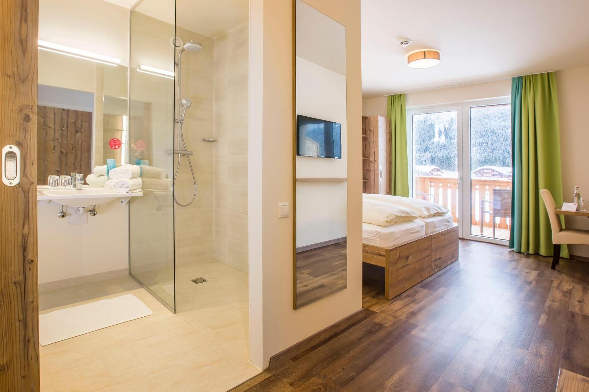 Double or Twin Room - Disability Access,1622139043:JPEG