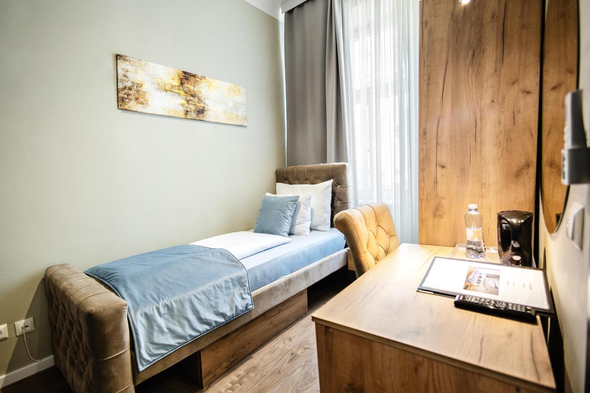 Standard Single Room,1623644308:JPEG