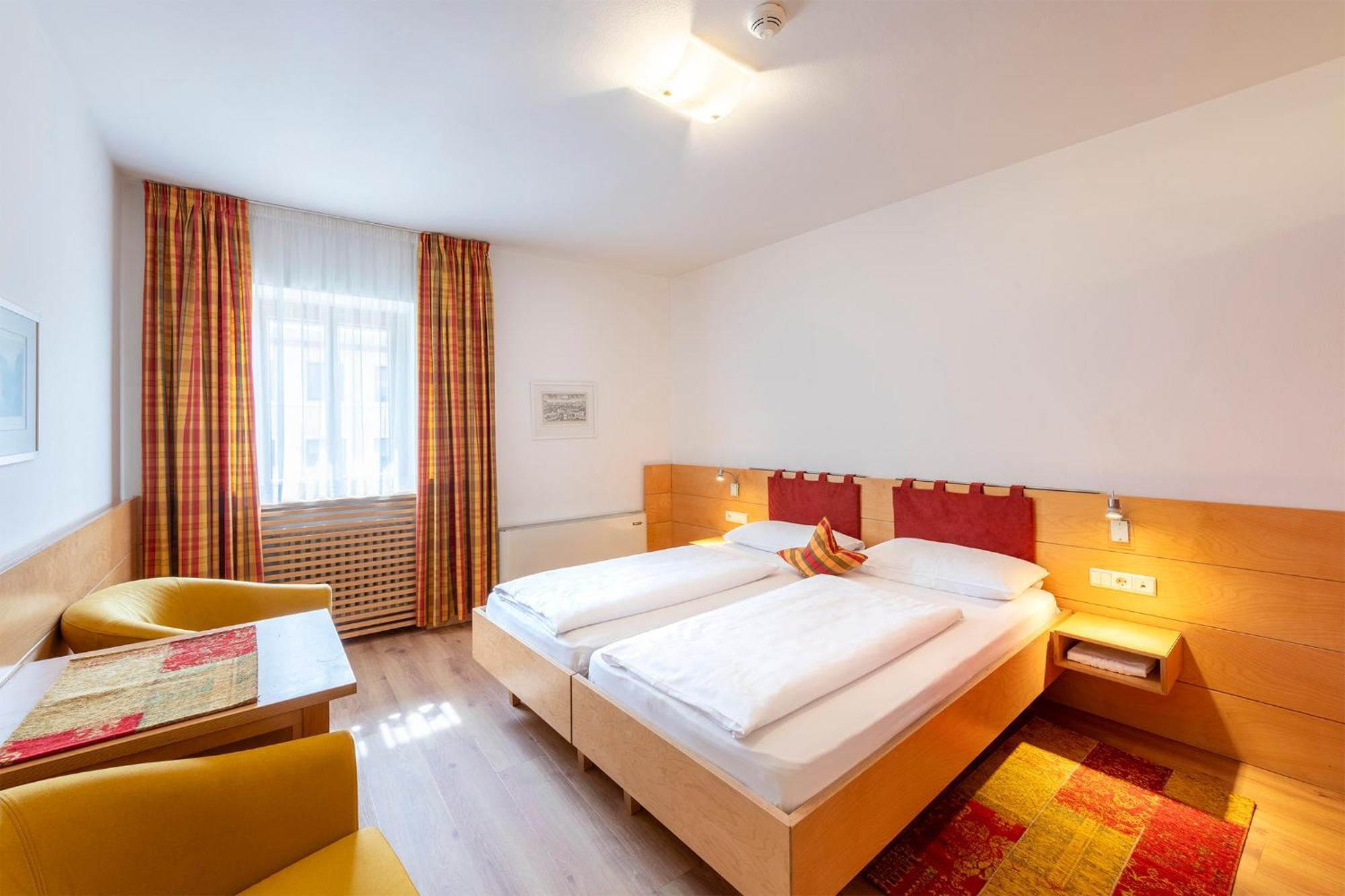 Junior Suite,1632219924:JPEG