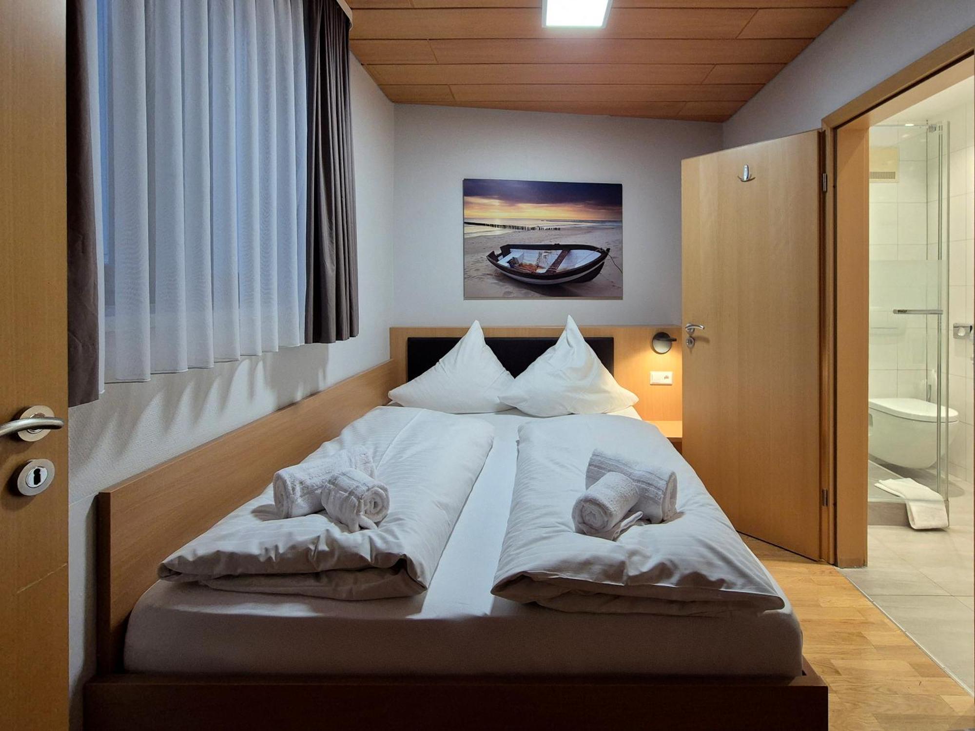 Vierbettzimmer im Untergeschoss