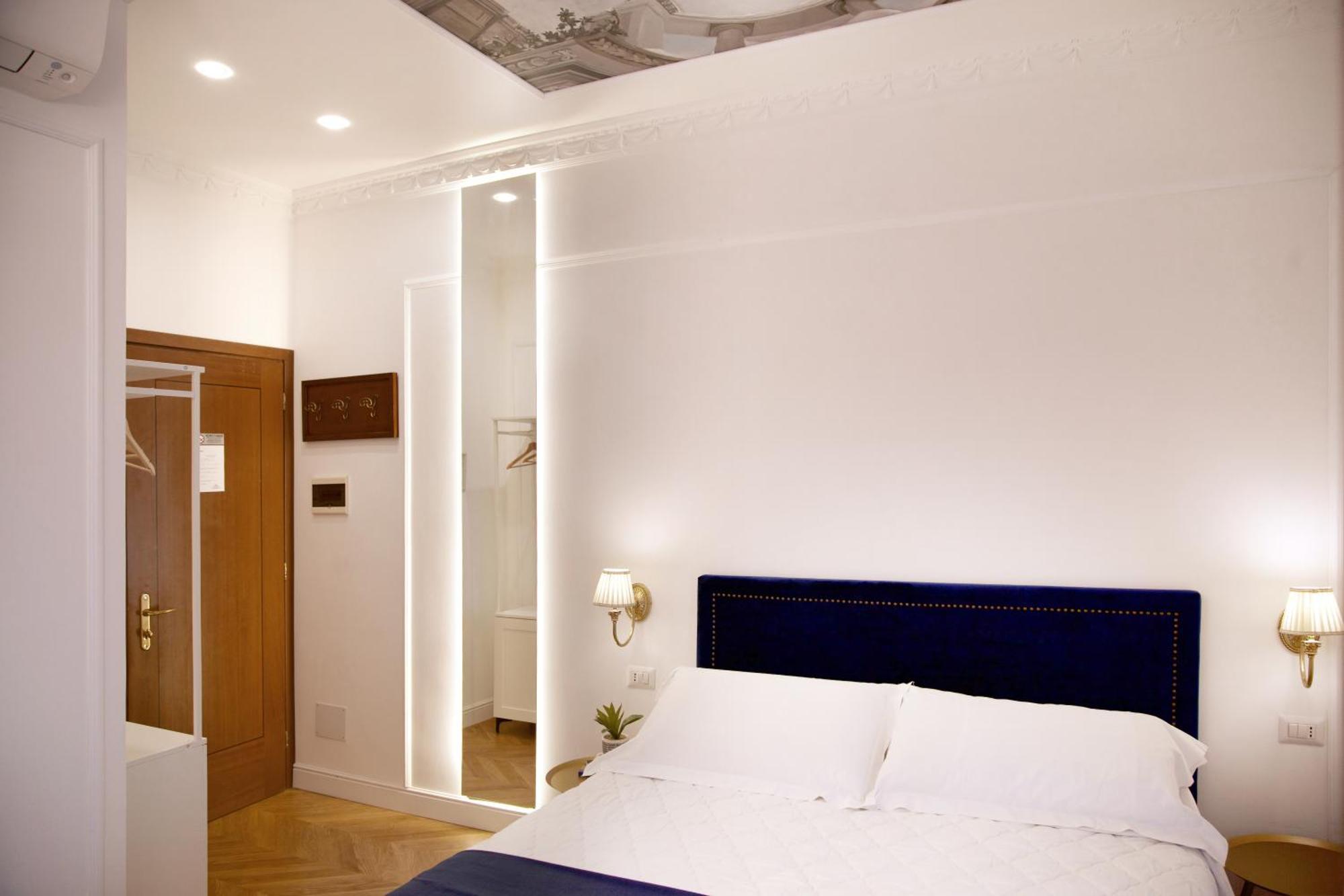 Doppel- oder Zweibettzimmer