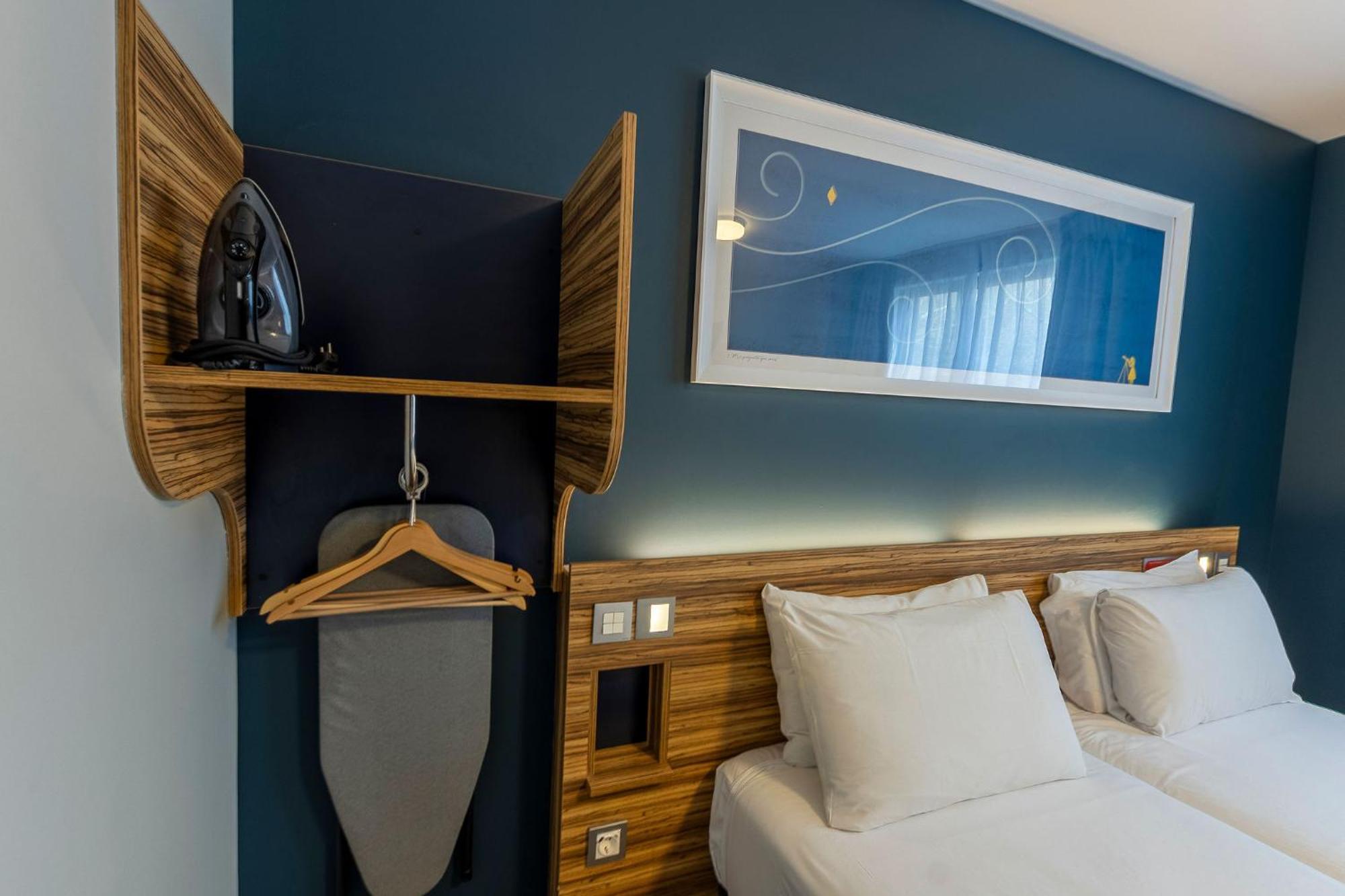 Double or Twin Room Disability Access