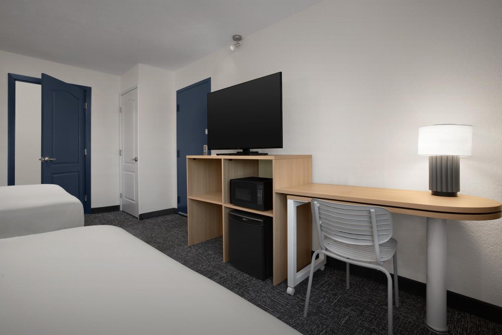 Zimmer mit 2 Queensize-Betten