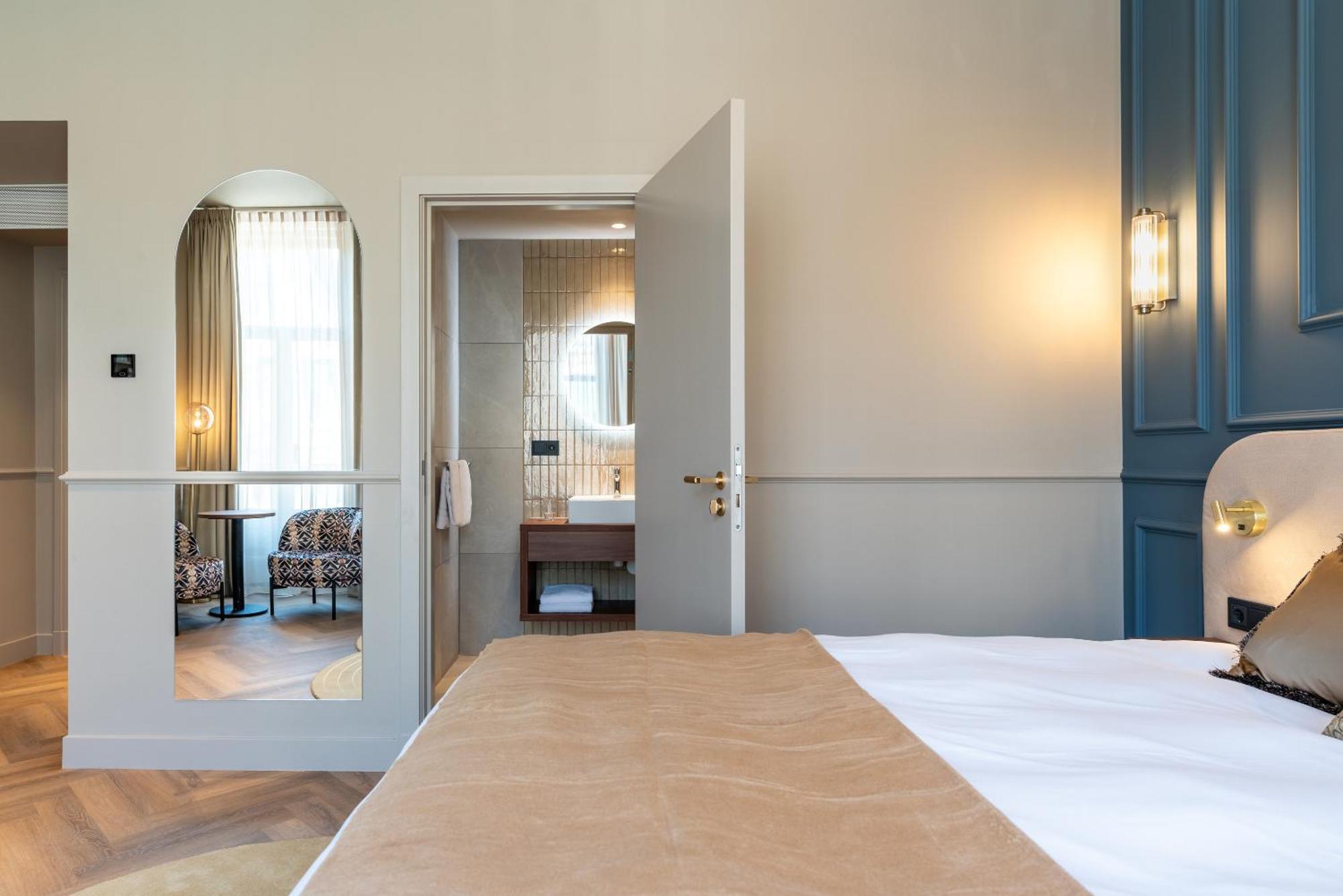 Superior Deluxe Room,1661630753:JPEG
