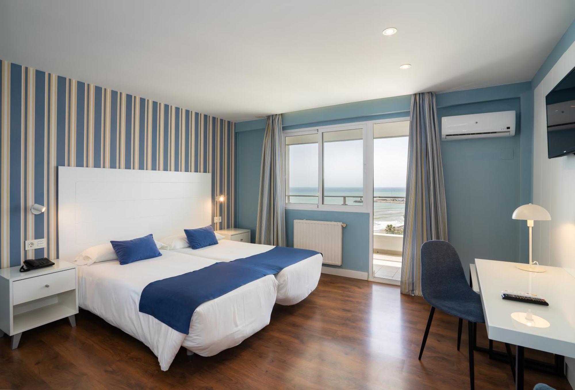 Double Room Pool or Sea View,1670700021:JPEG
