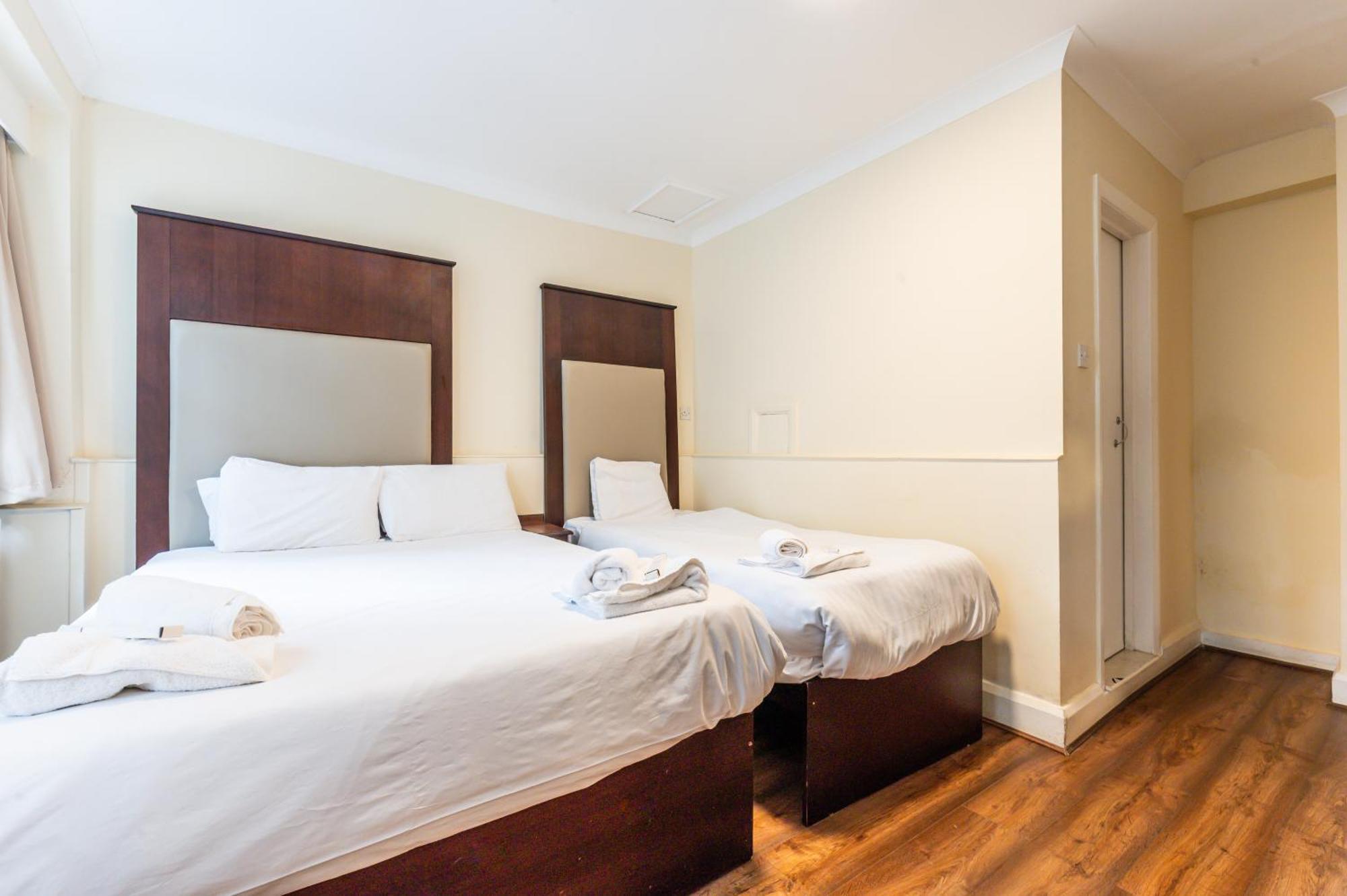 Dreibettzimmer