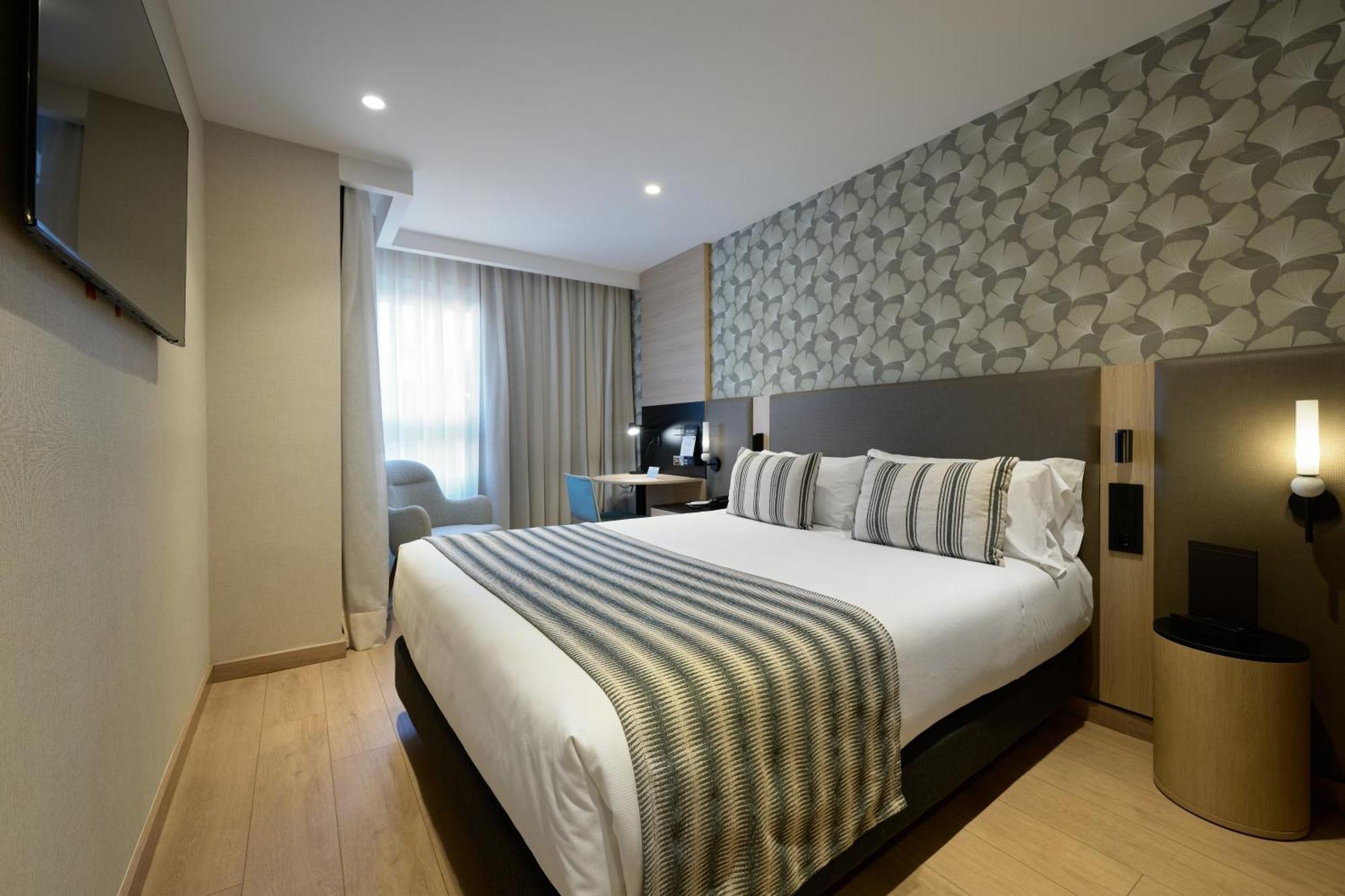 Deluxe Premium Room,1674697673:JPEG