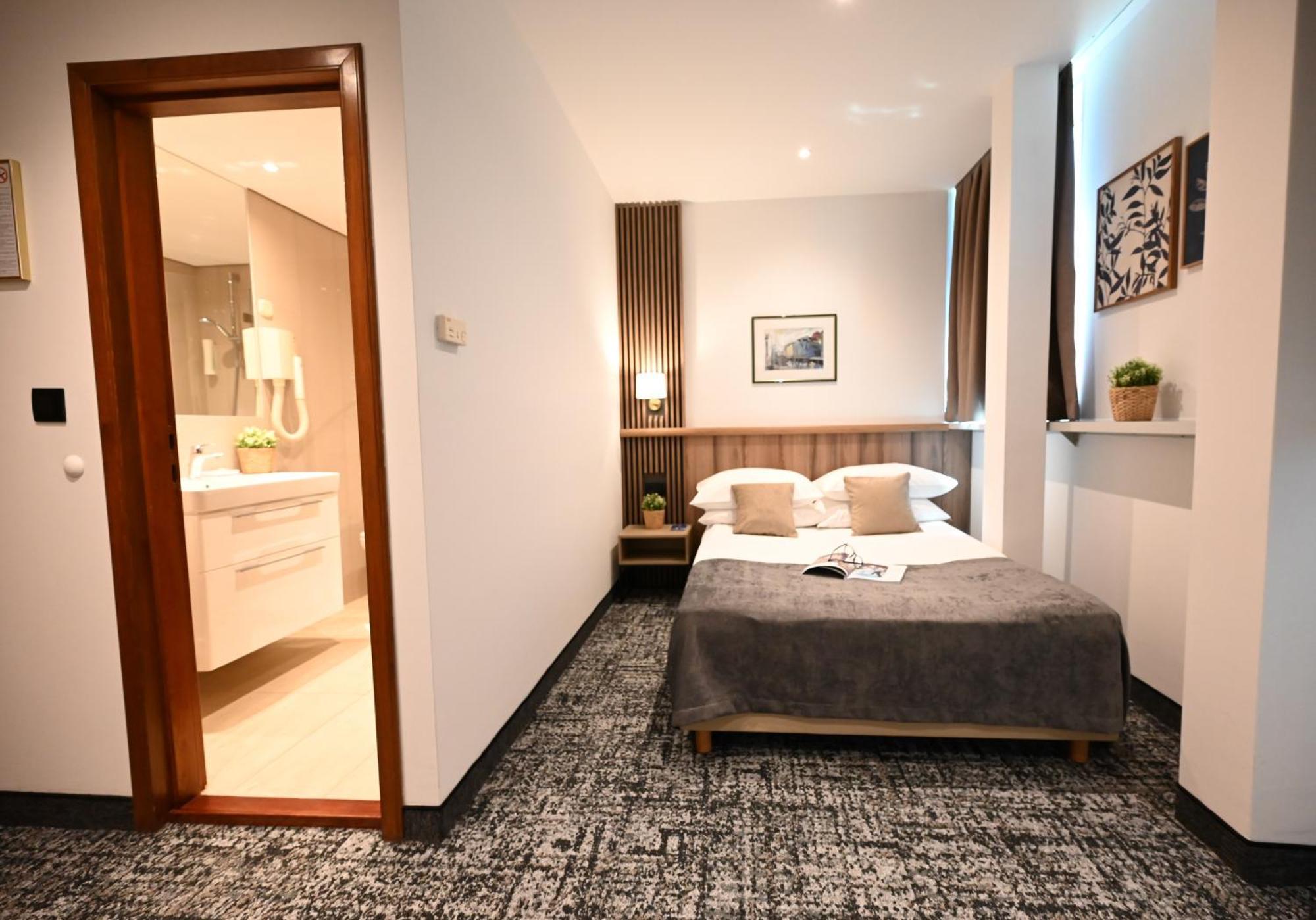 Comfort Single Room