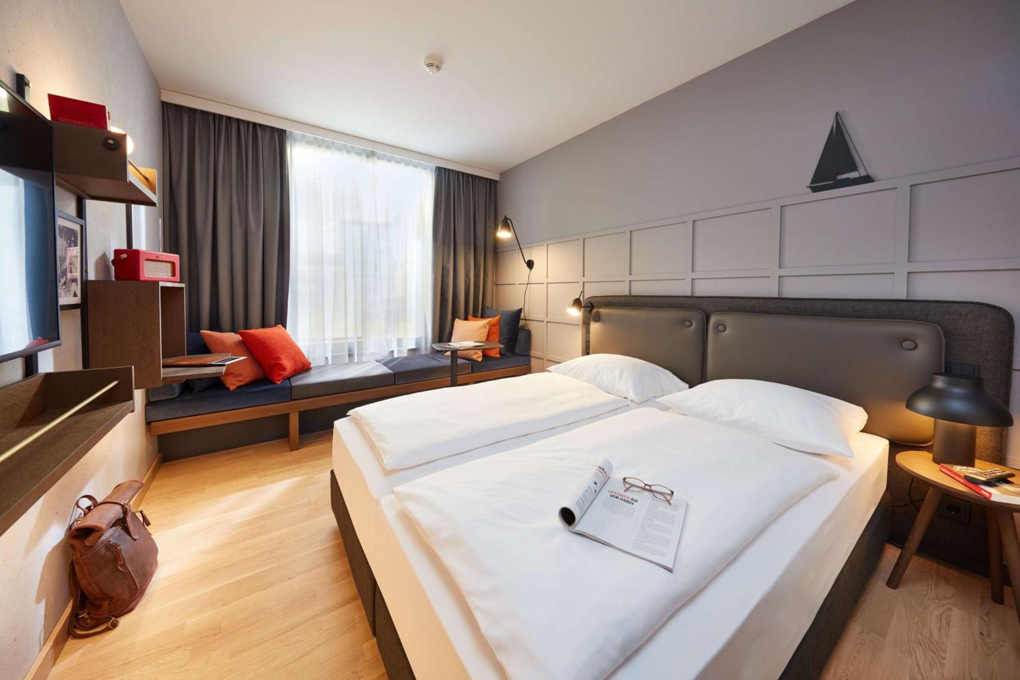 Room SKIPPER Plus mit Fördeblick