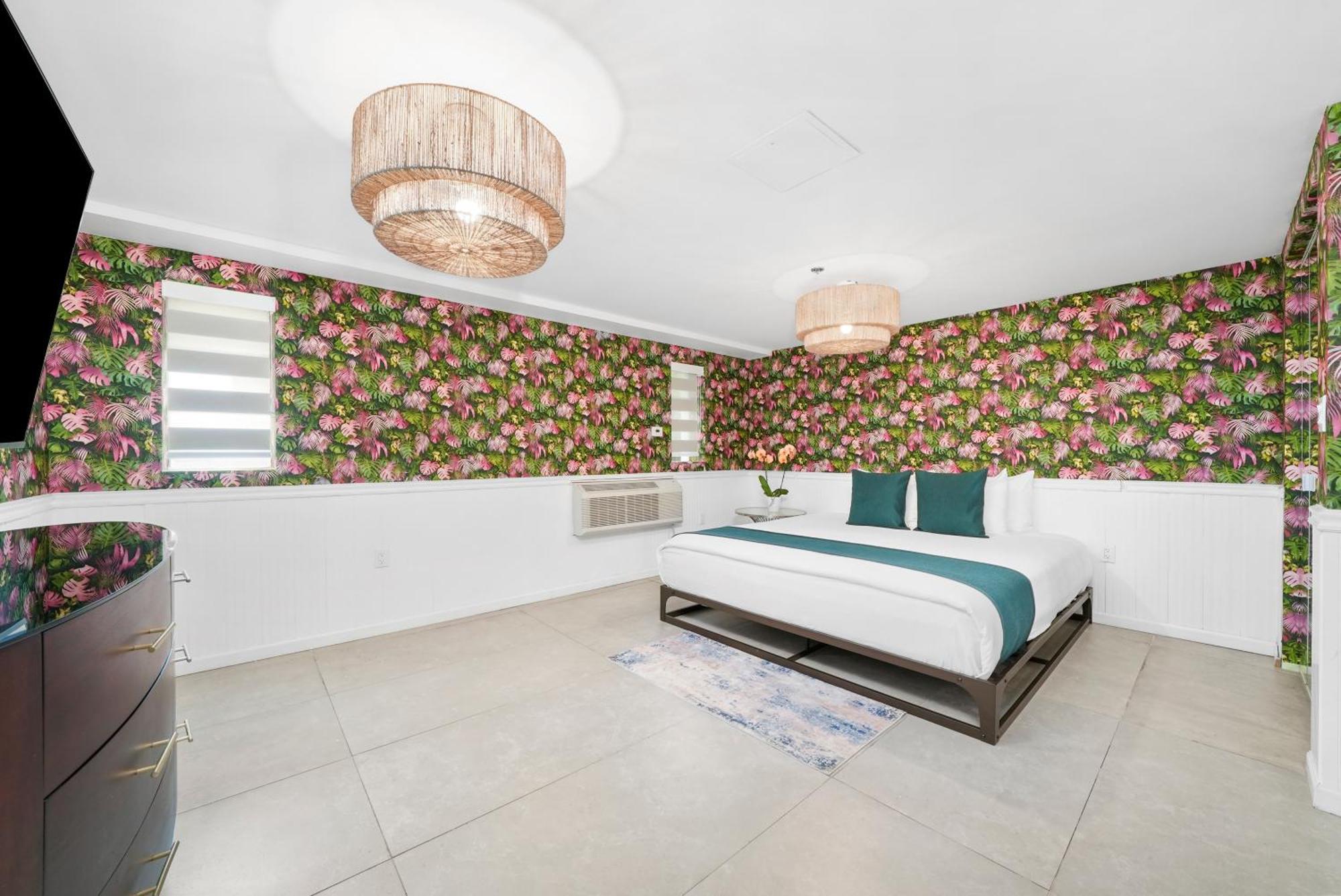 Superior Queen Room
