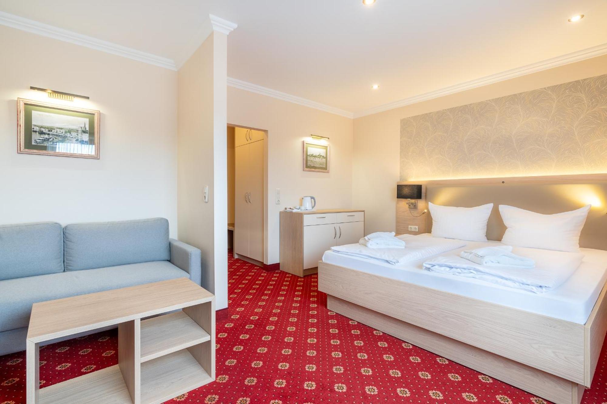 Superior Double Room,1693293000:JPEG