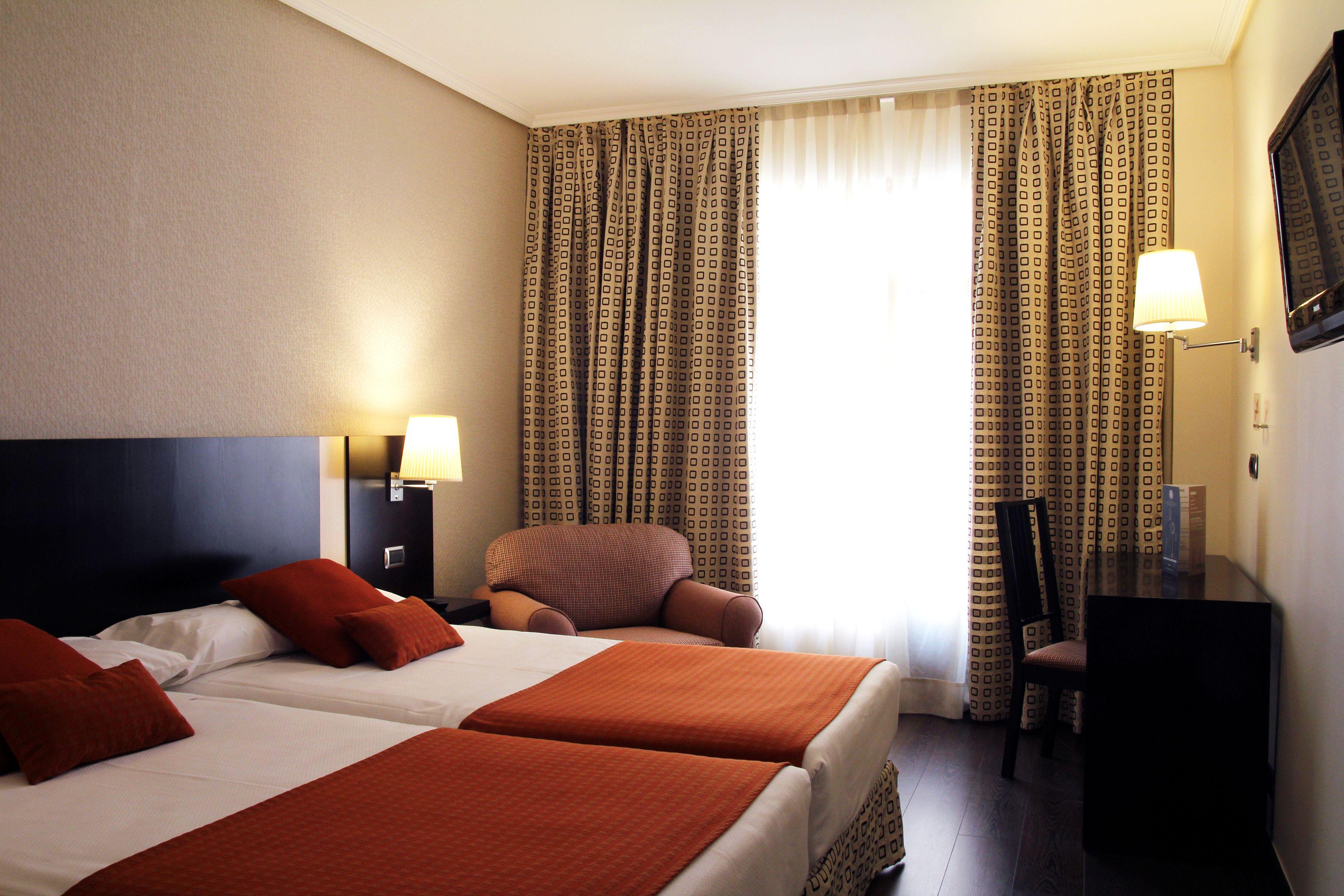 Superior Zweibettzimmer mit Straßenblick