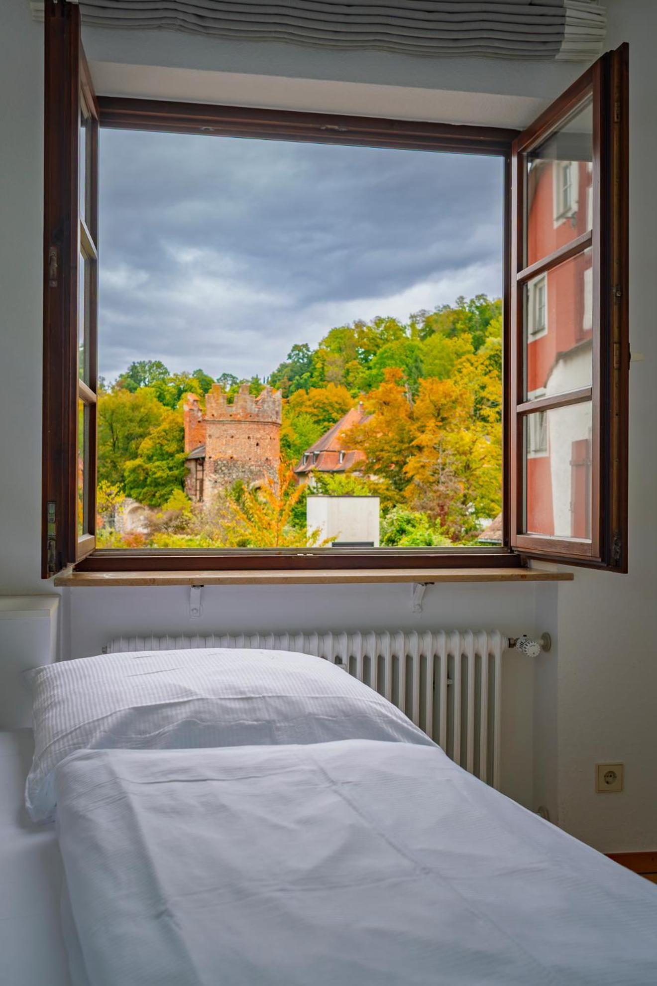 One-Bedroom Apartment,1716984393:JPEG