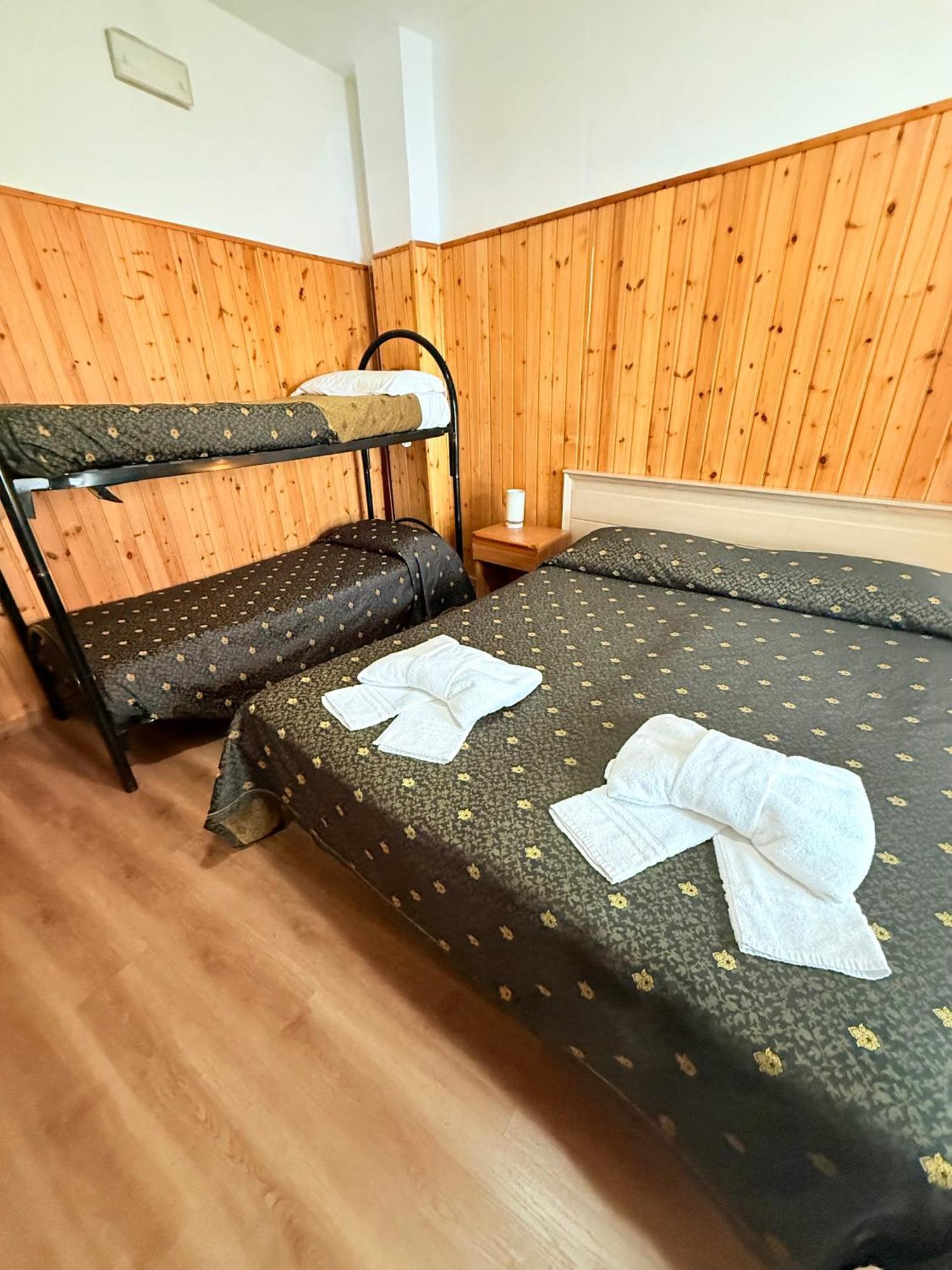 Economy Quadruple Room