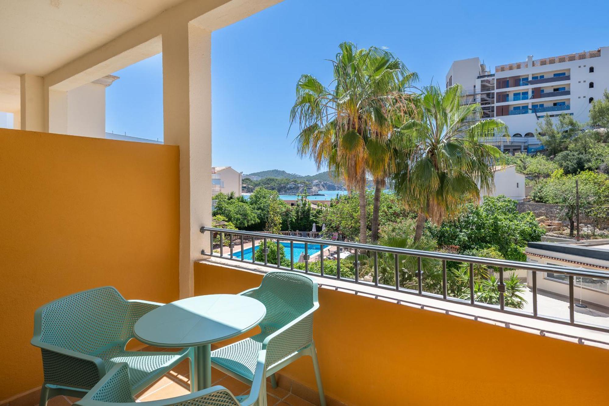 Double room extra bed & Sea View