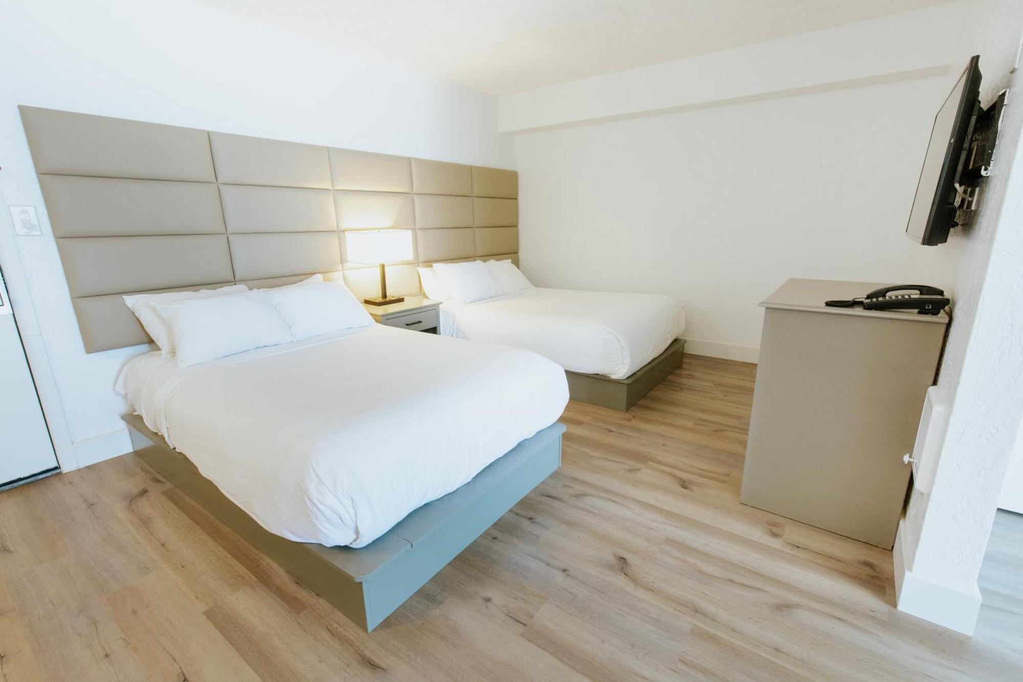 Suite with Sea View,1756502424:JPEG
