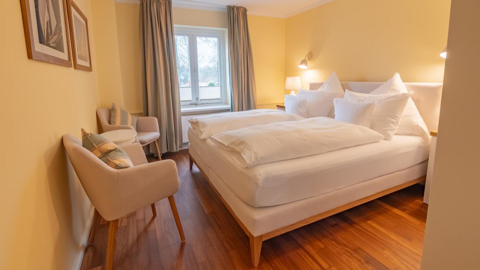 Two-Bedroom Apartment with Sea View 1,1758302056:JPEG