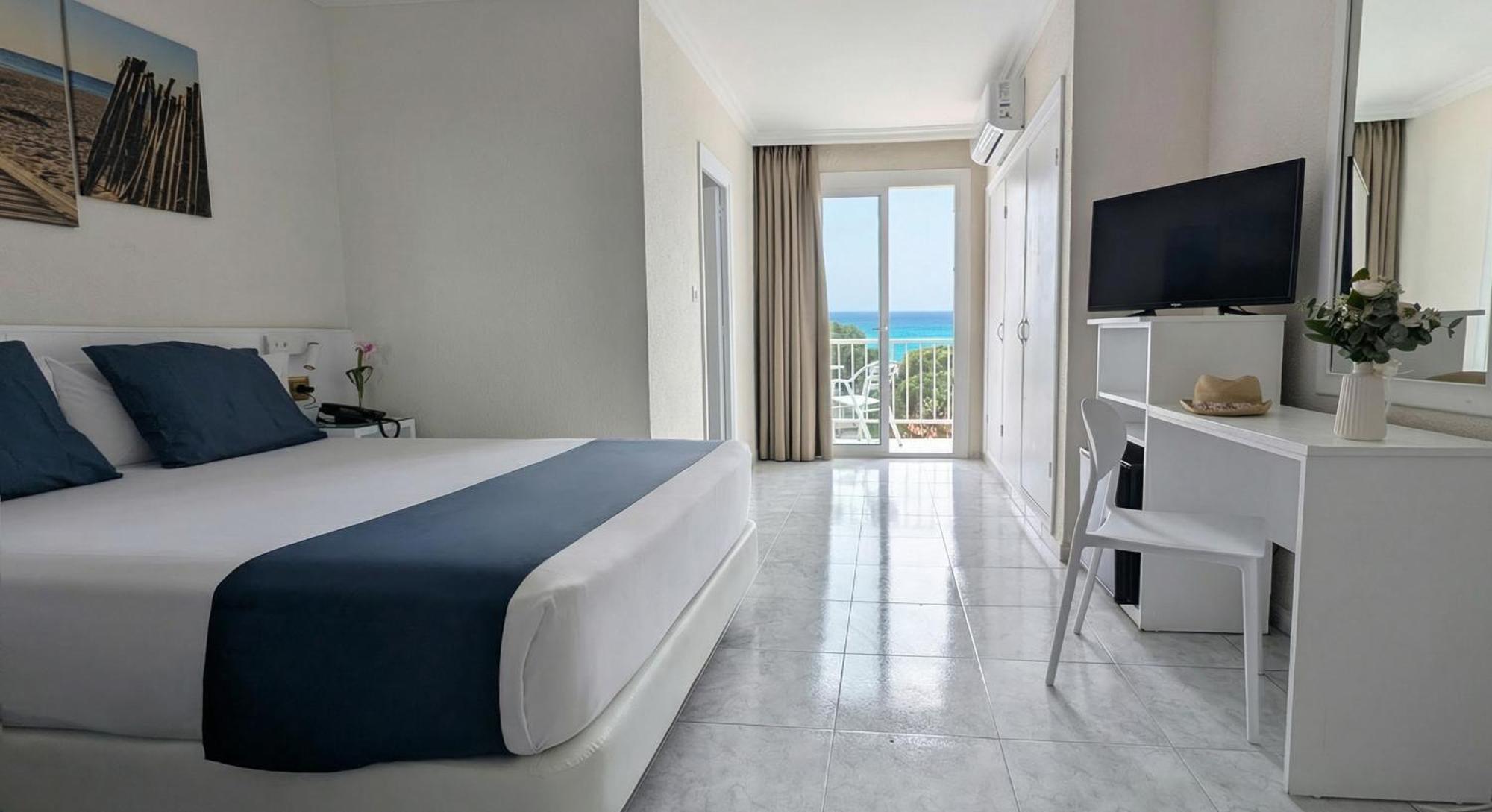 Double or Twin Room Balcony