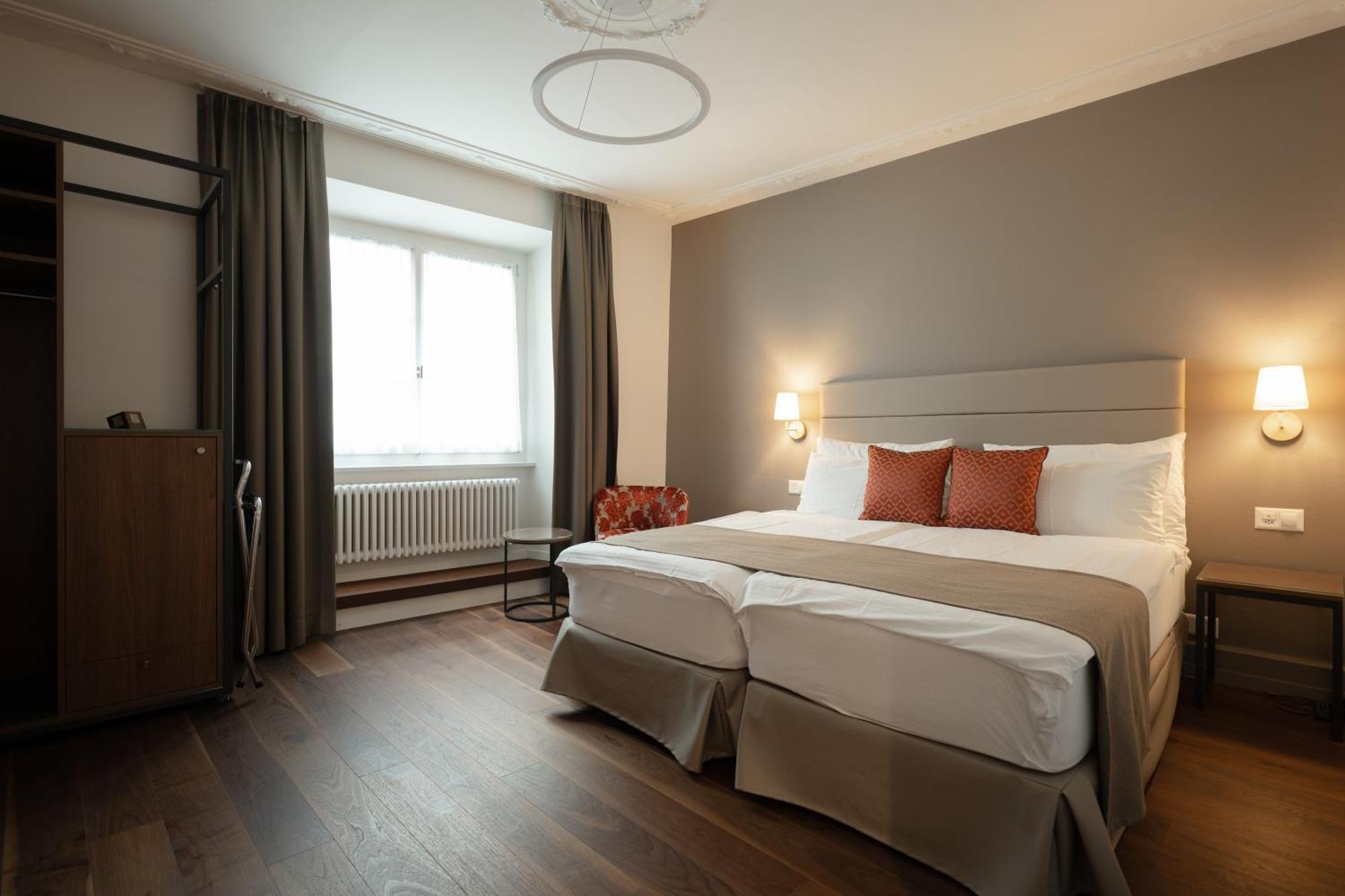 Double room city side 10m2