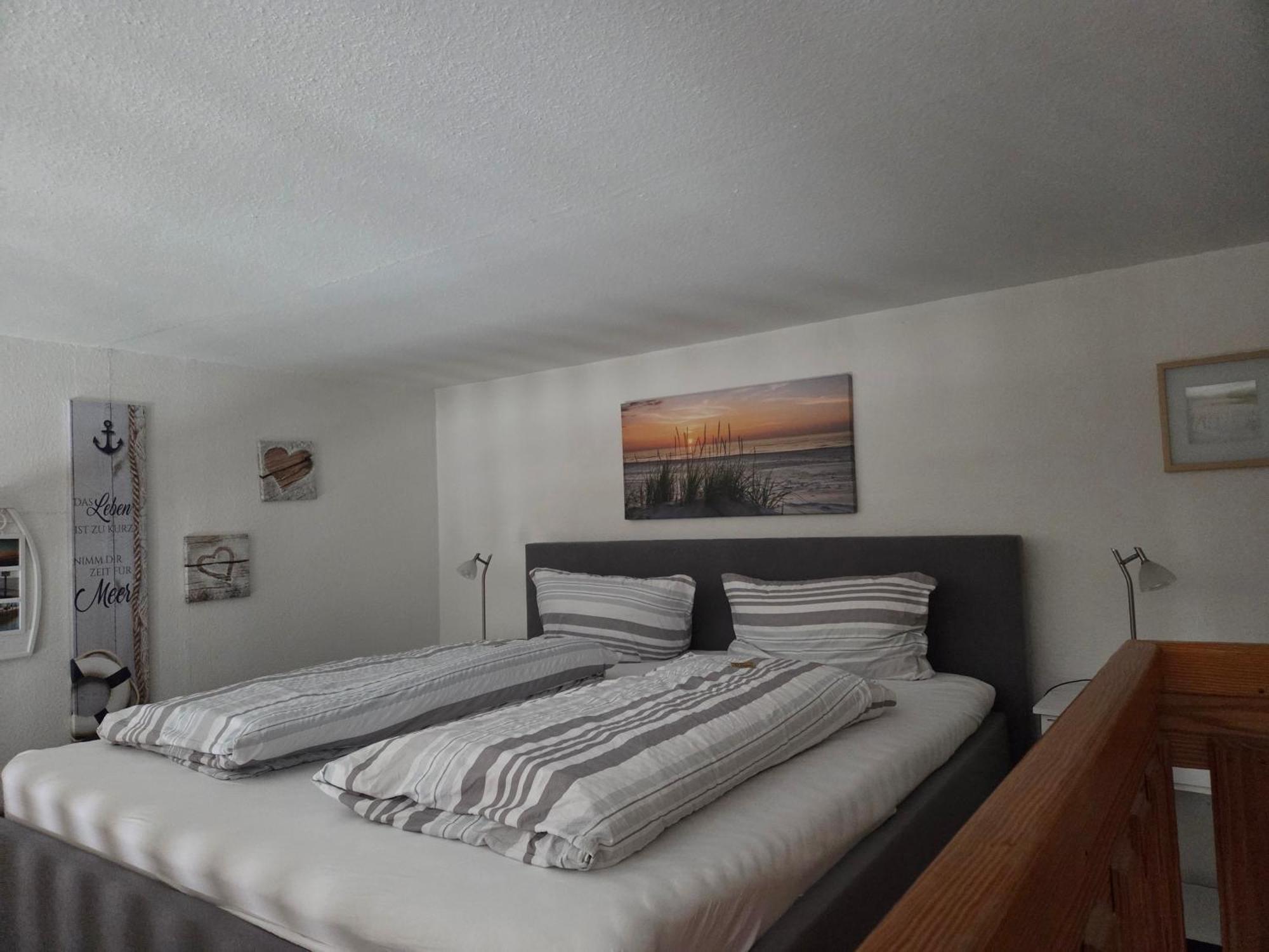 Doppel-/Zweibettzimmer mit Stadtblick