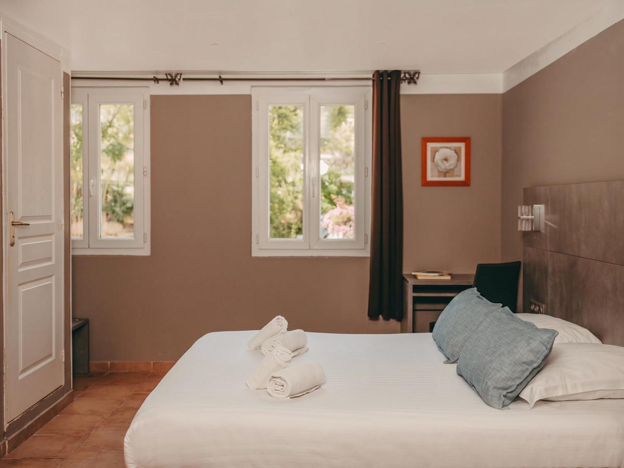 Double Room Hill Side