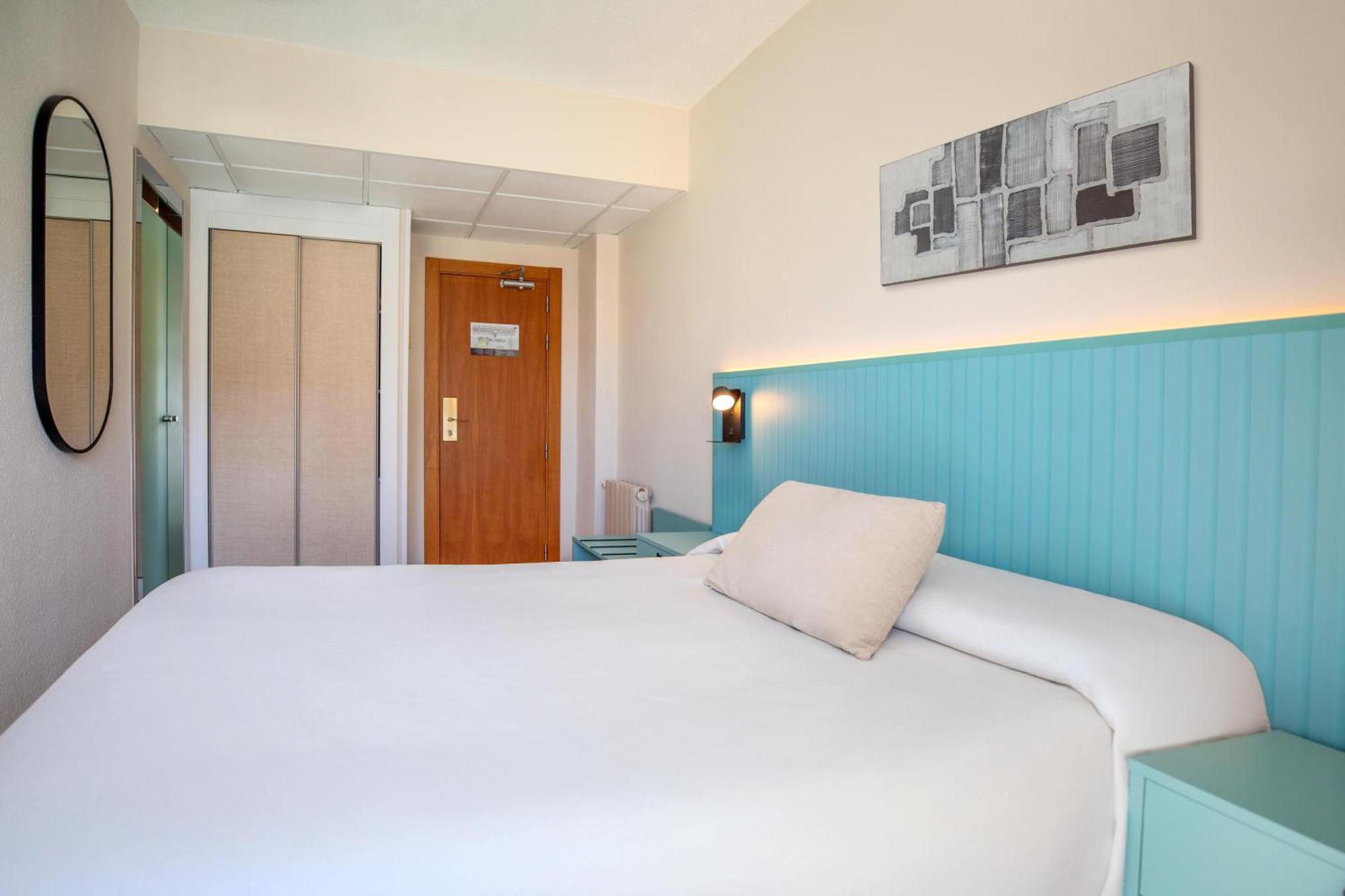 Double or Twin Room Extra Bed