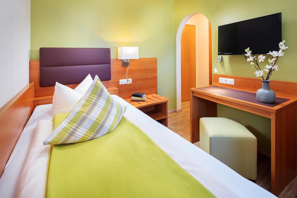 Single Room,184919100:JPEG